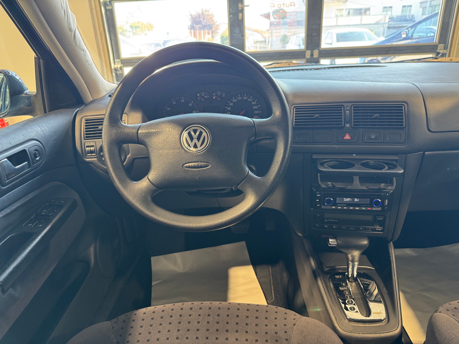 VW Golf 1.8 Comfortline-image-15