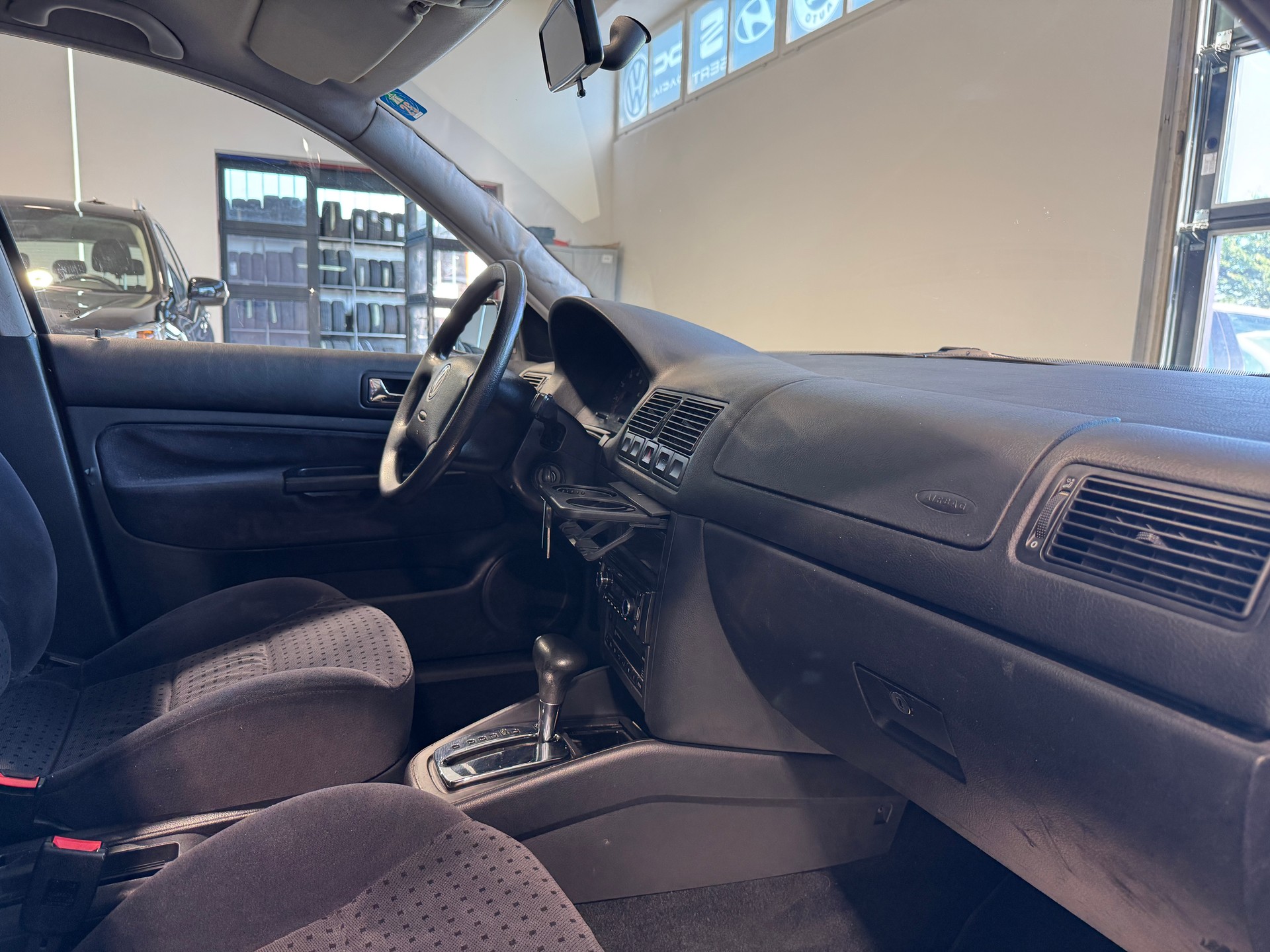 VW Golf 1.8 Comfortline-image-11