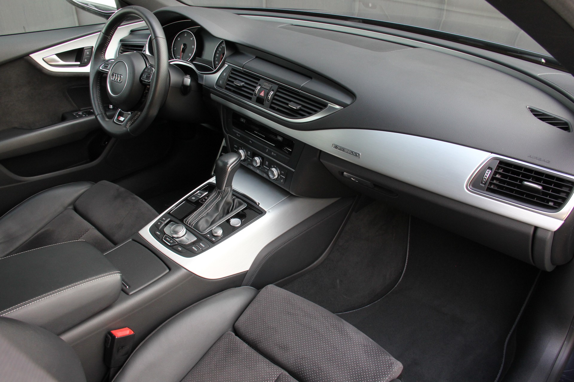 AUDI A7 Sportback 3.0 TDI quattro S-tronic **S-LINE** **5-PLÄTZER** **SCHIEBEDACH** **ANHÄNGERKUPPLUNG**-image-8