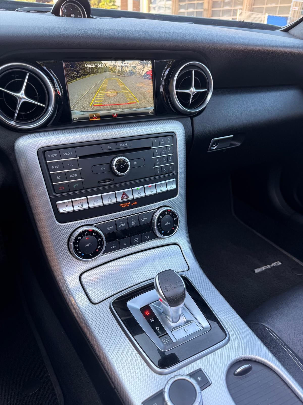 MERCEDES-BENZ SLC 200 9G-Tronic-image-13