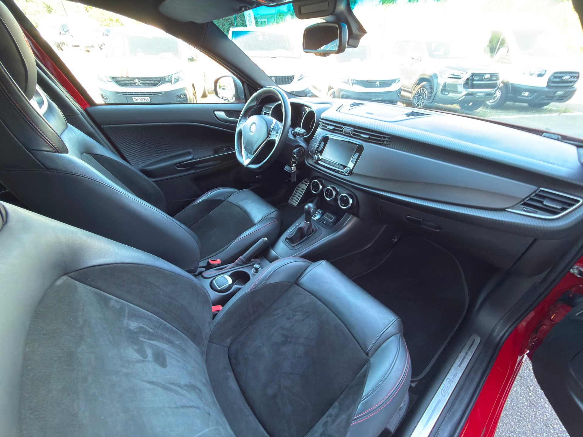 ALFA ROMEO Giulietta 1750 TBi Veloce TCT-image-8