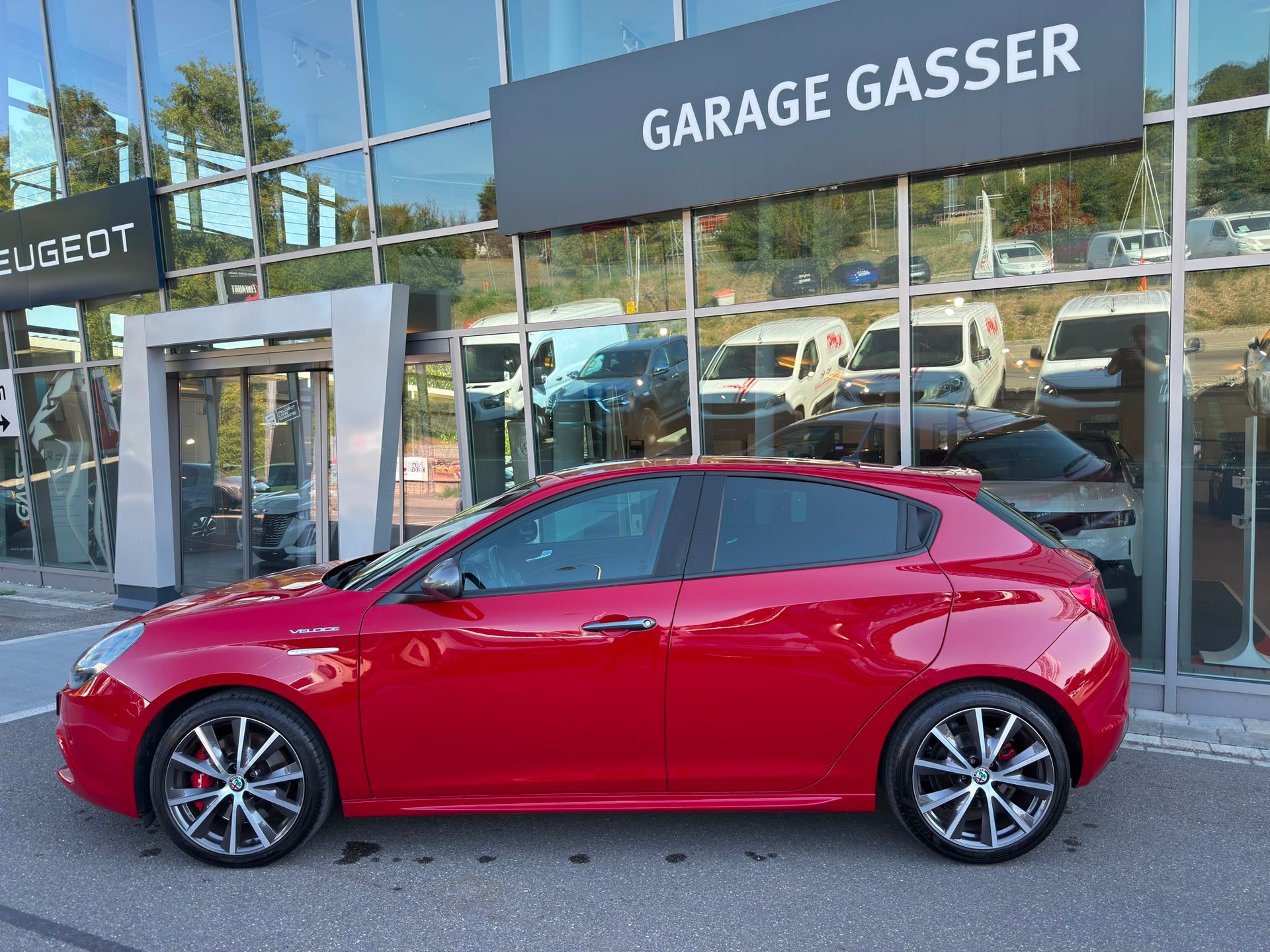 ALFA ROMEO Giulietta 1750 TBi Veloce TCT-showroom-element-1