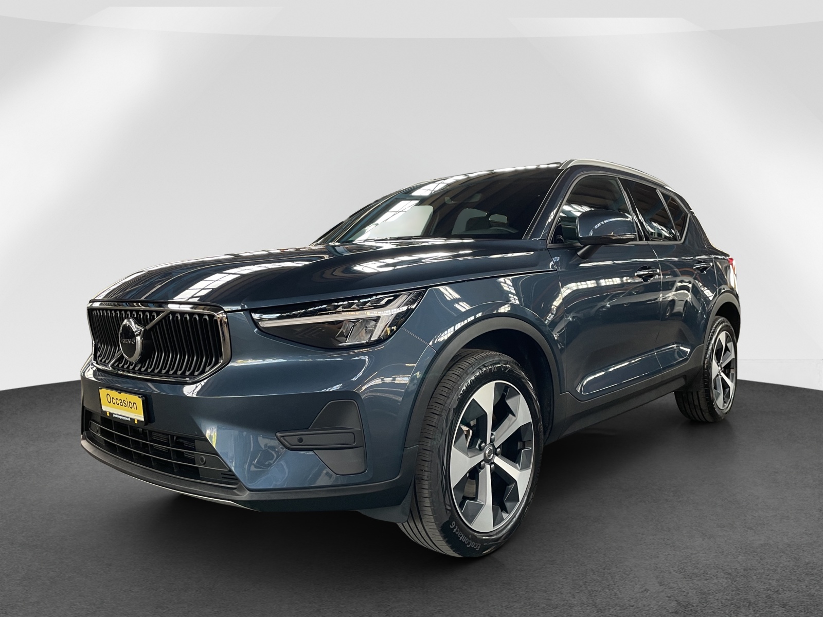 VOLVO XC40 2.0 B3 MH XCITE-showroom-element-2