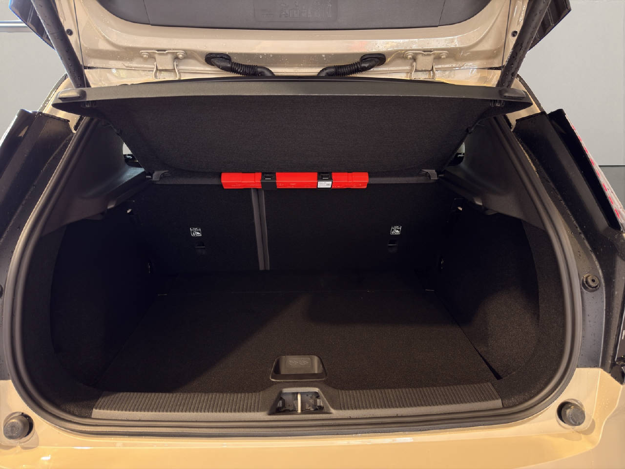 VOLVO EX 30 E60 Twin Ultra Performance AWD-image-6