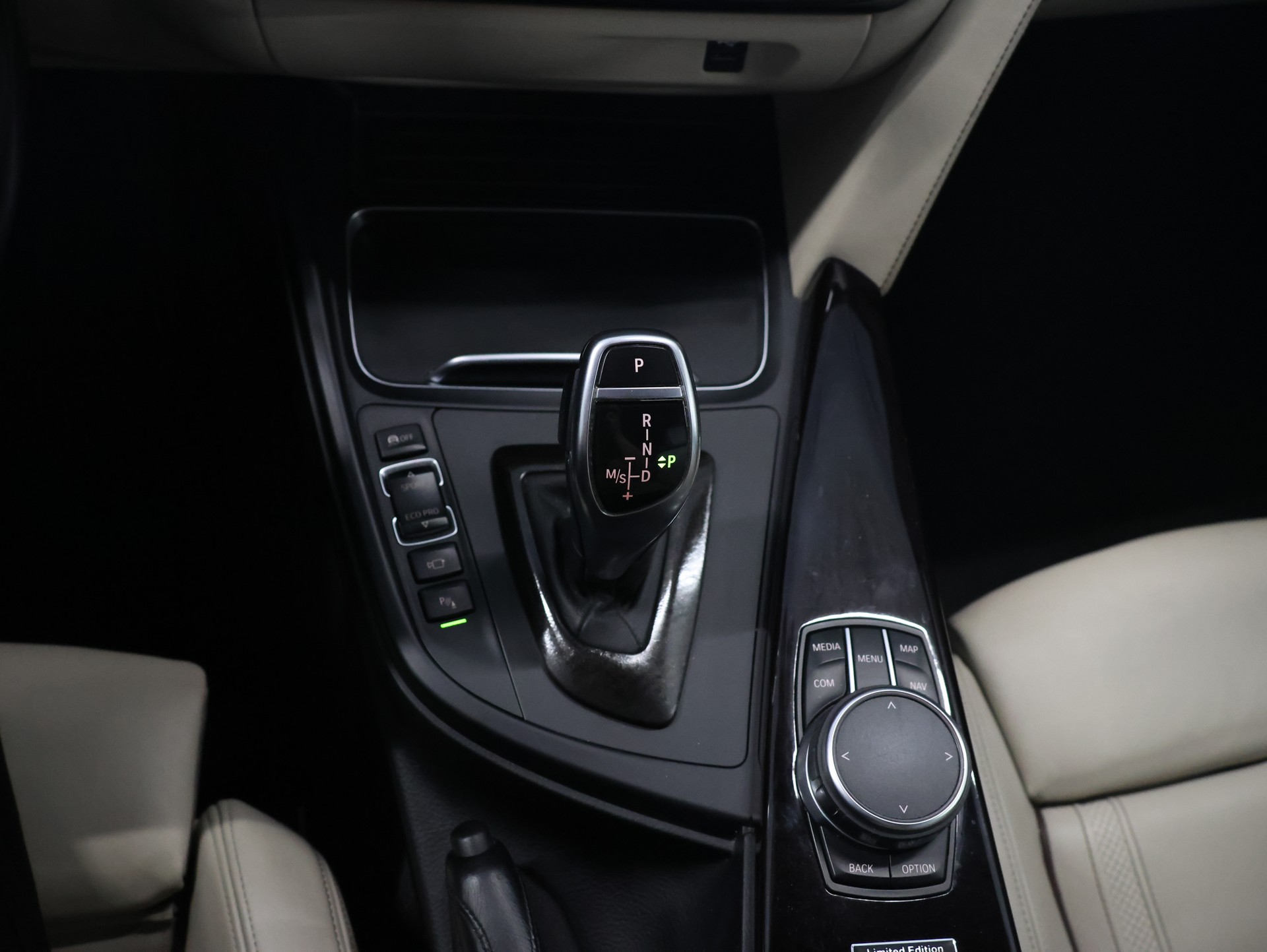 BMW 440i Gran Coupé xDrive *Facelift* *Harman/Kardon* *Limited Edition 15/40*-image-27