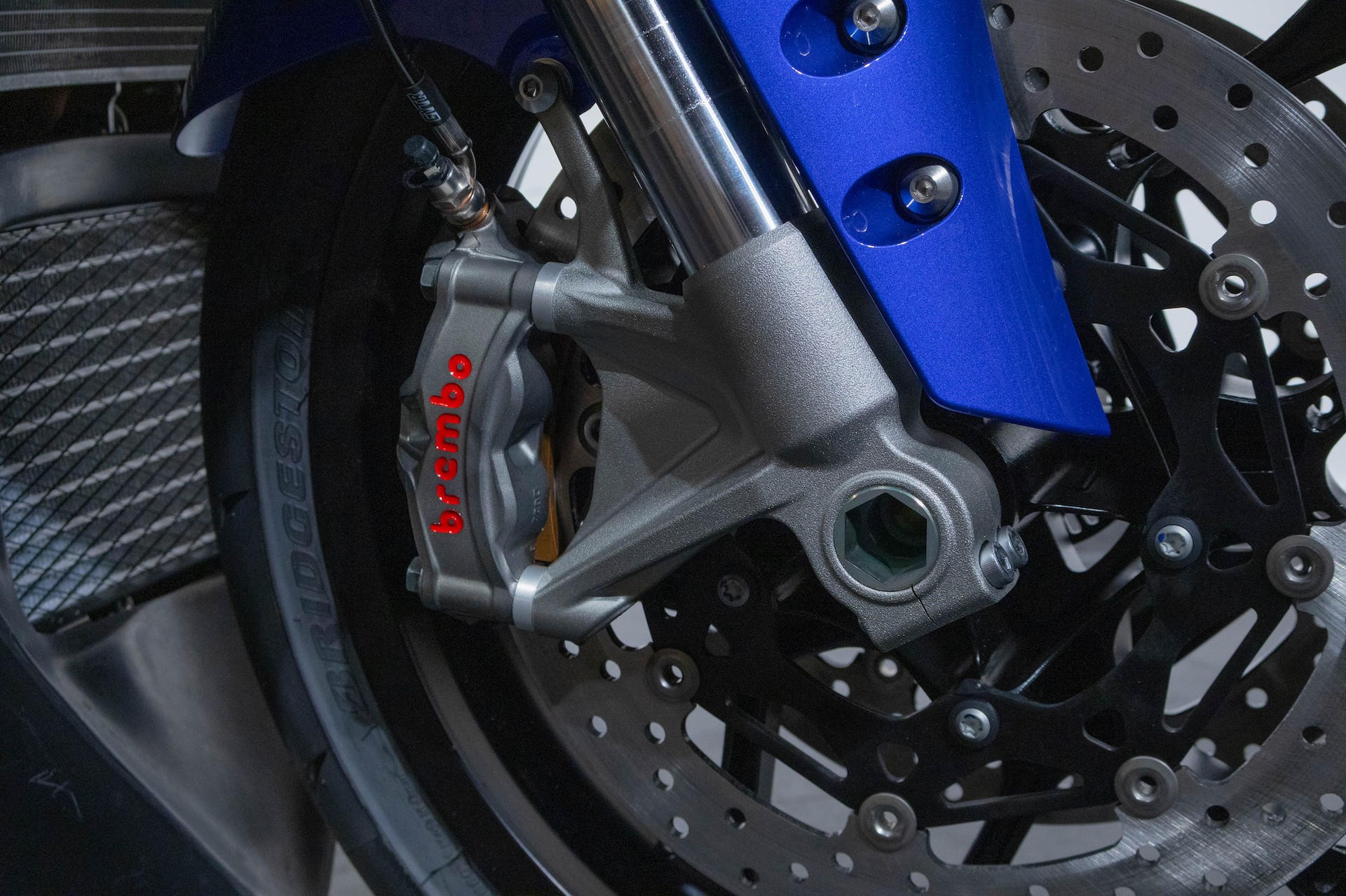 YAMAHA R1 GYTR-image-12