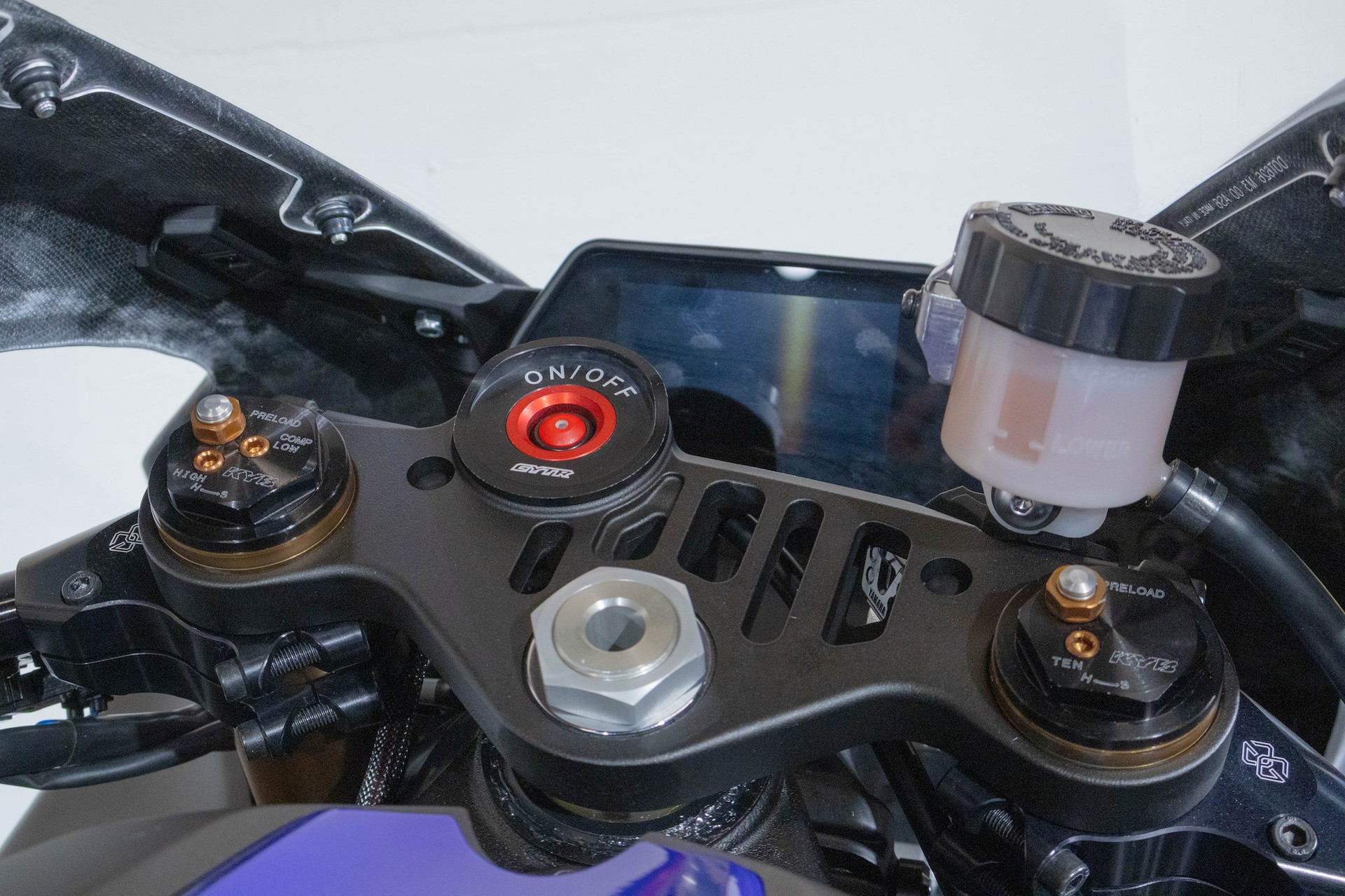 YAMAHA R1 GYTR-image-10