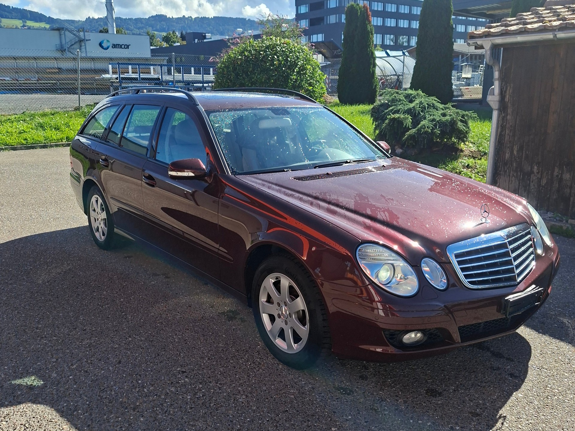 MERCEDES-BENZ E 350 Avantgarde 7G-Tronic-showroom-element-2