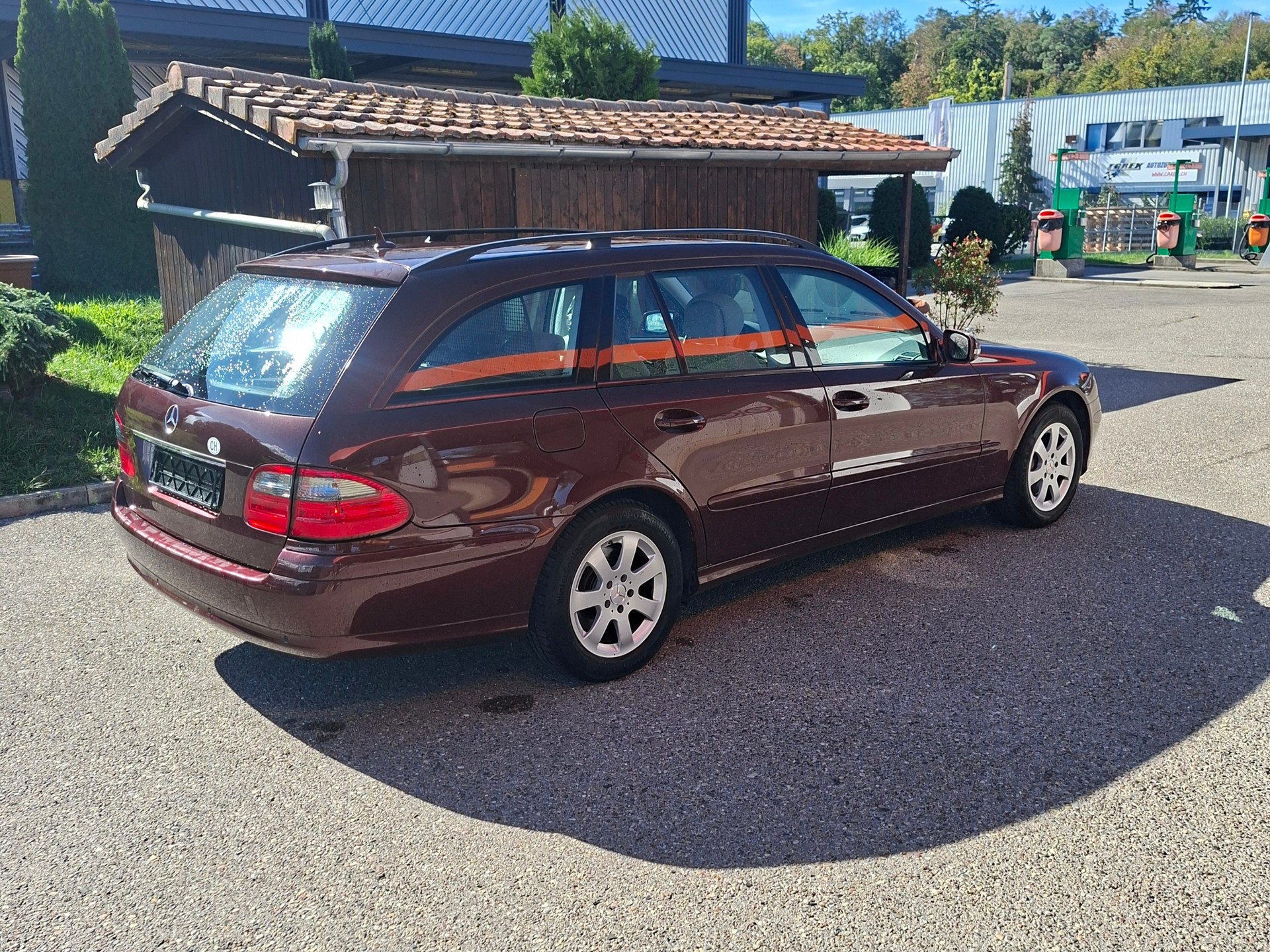 MERCEDES-BENZ E 350 Avantgarde 7G-Tronic-showroom-element-3