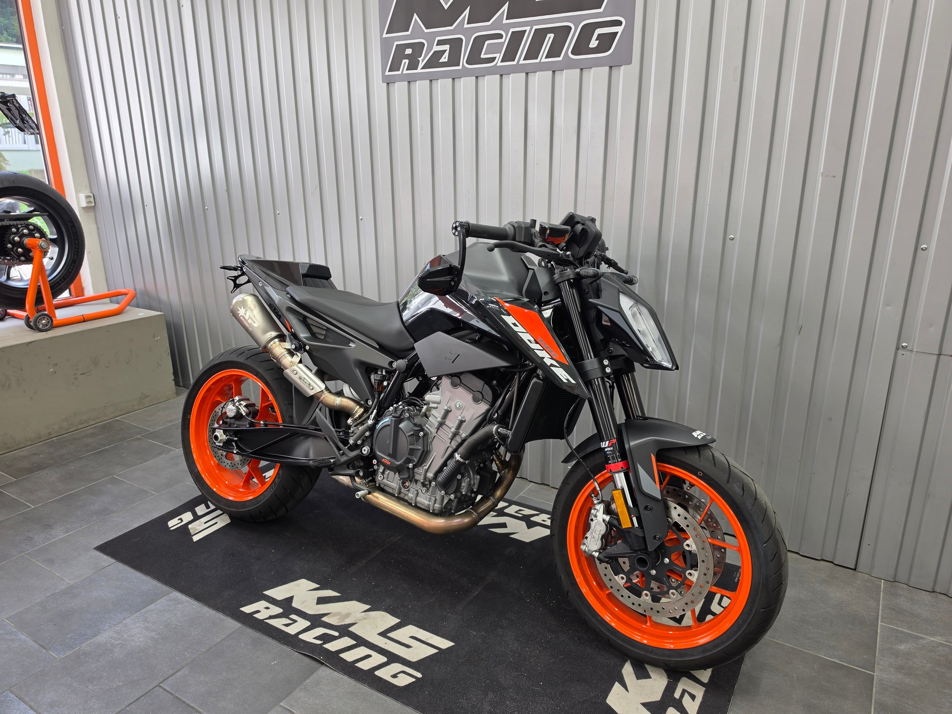 KTM 790 Duke-image-4