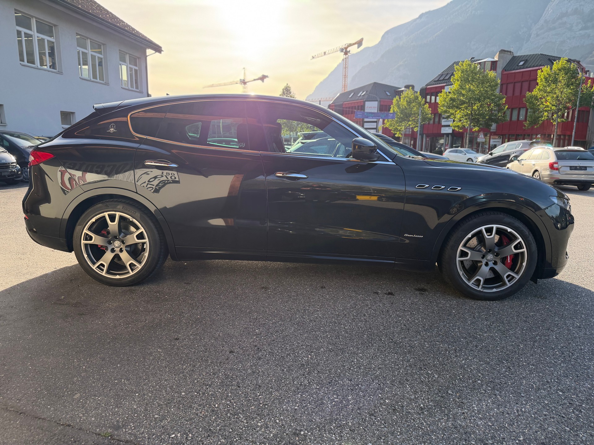 MASERATI Levante S 3.0 V6 GranSport Automatica-showroom-element-3