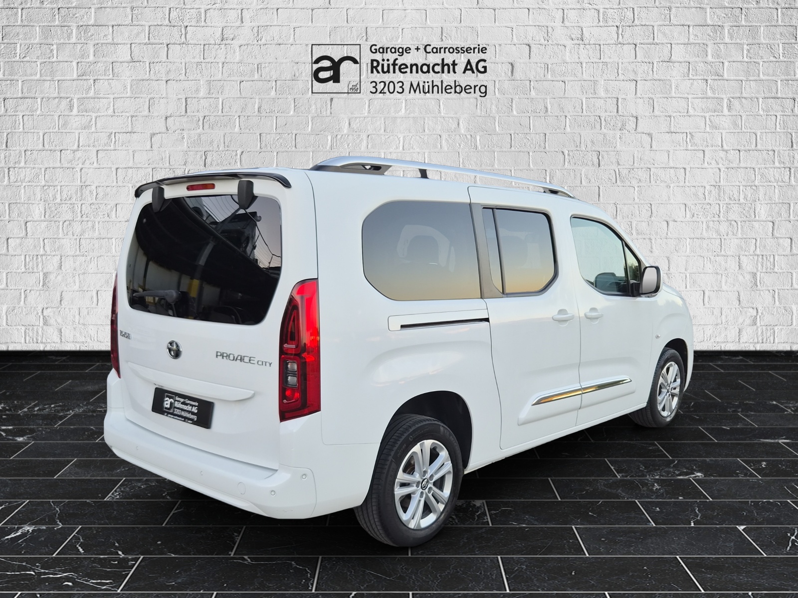 TOYOTA Proace City Verso L2 1.2 130 Trend-showroom-element-1