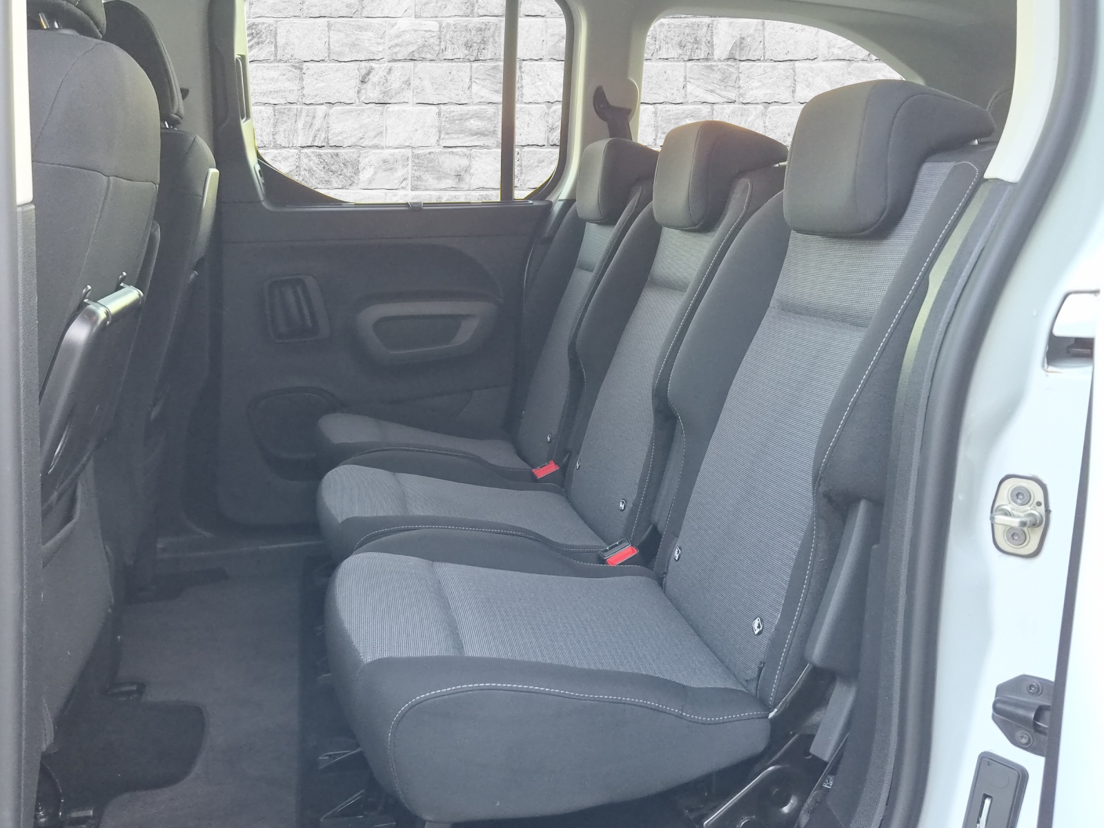 TOYOTA Proace City Verso L2 1.2 130 Trend-image-7