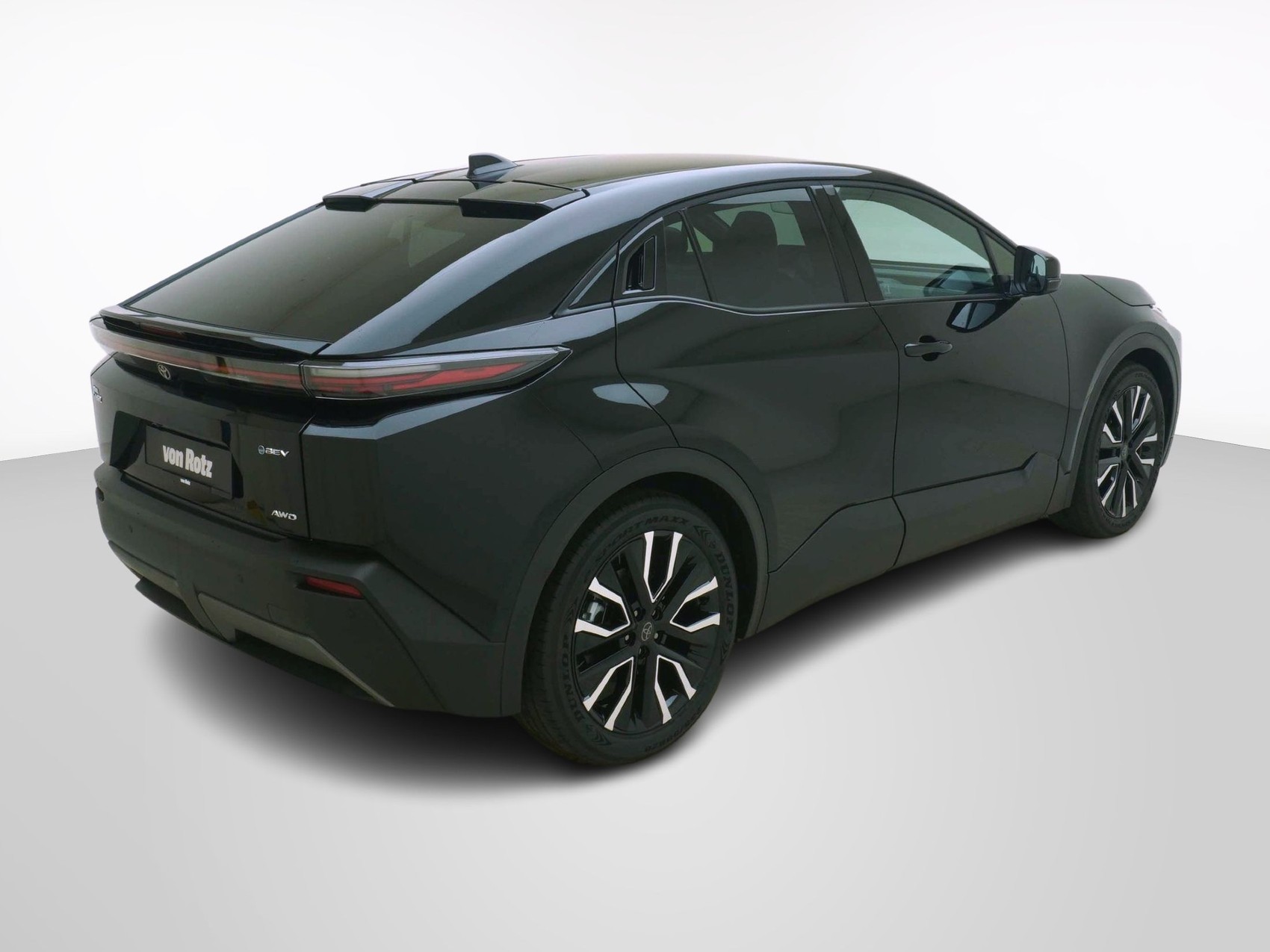 TOYOTA C-HR+ Style AWD-showroom-element-3