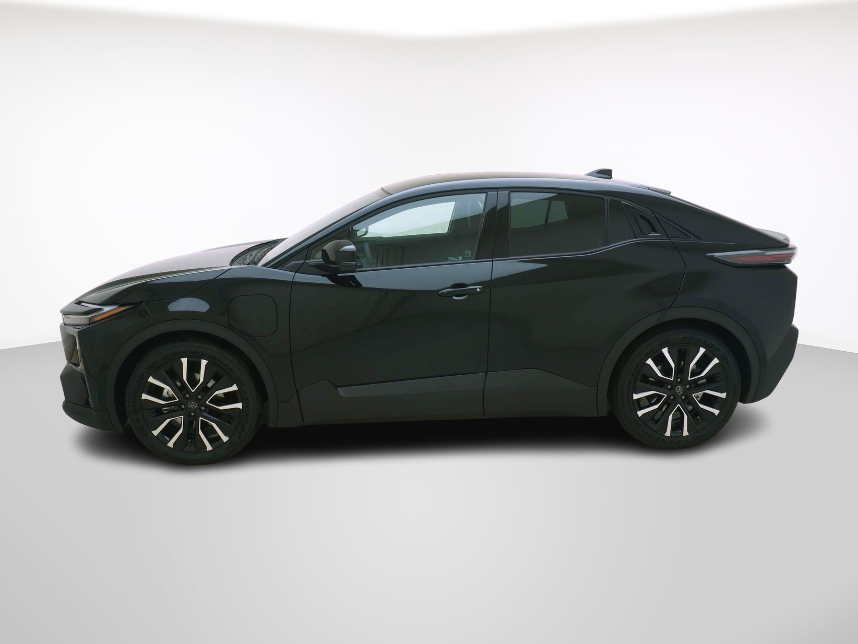 TOYOTA C-HR+ Style AWD-showroom-element-1