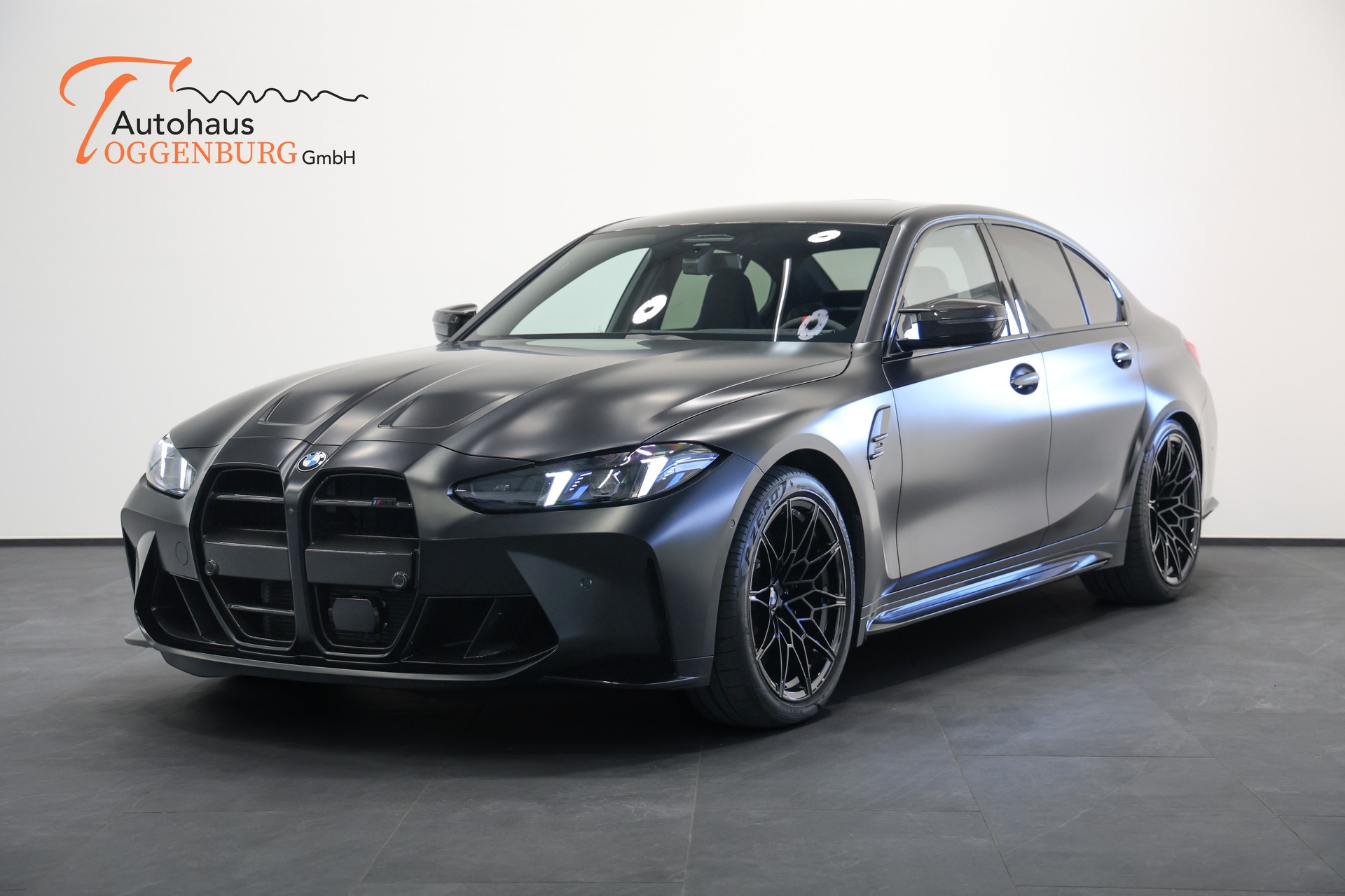 BMW M3 Competition M xDrive *FROZEN BLACK Lackierung*Carbon Schalensitze*BMW Werksgarantie bis 03.2029*-showroom-element-1