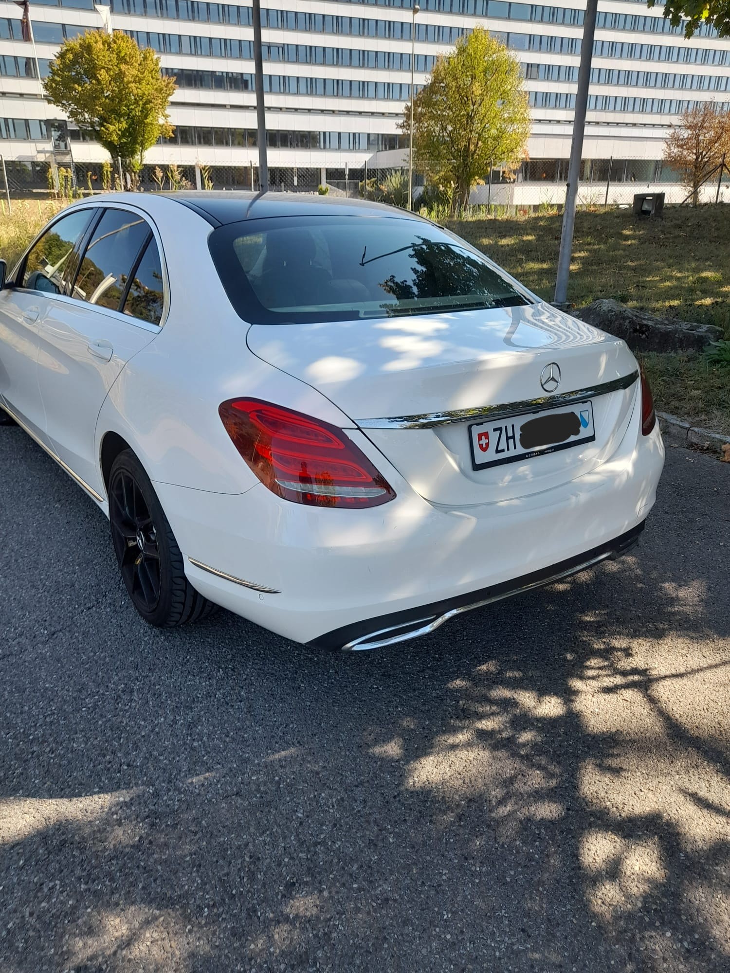 MERCEDES-BENZ C 220 BlueTec-image-1
