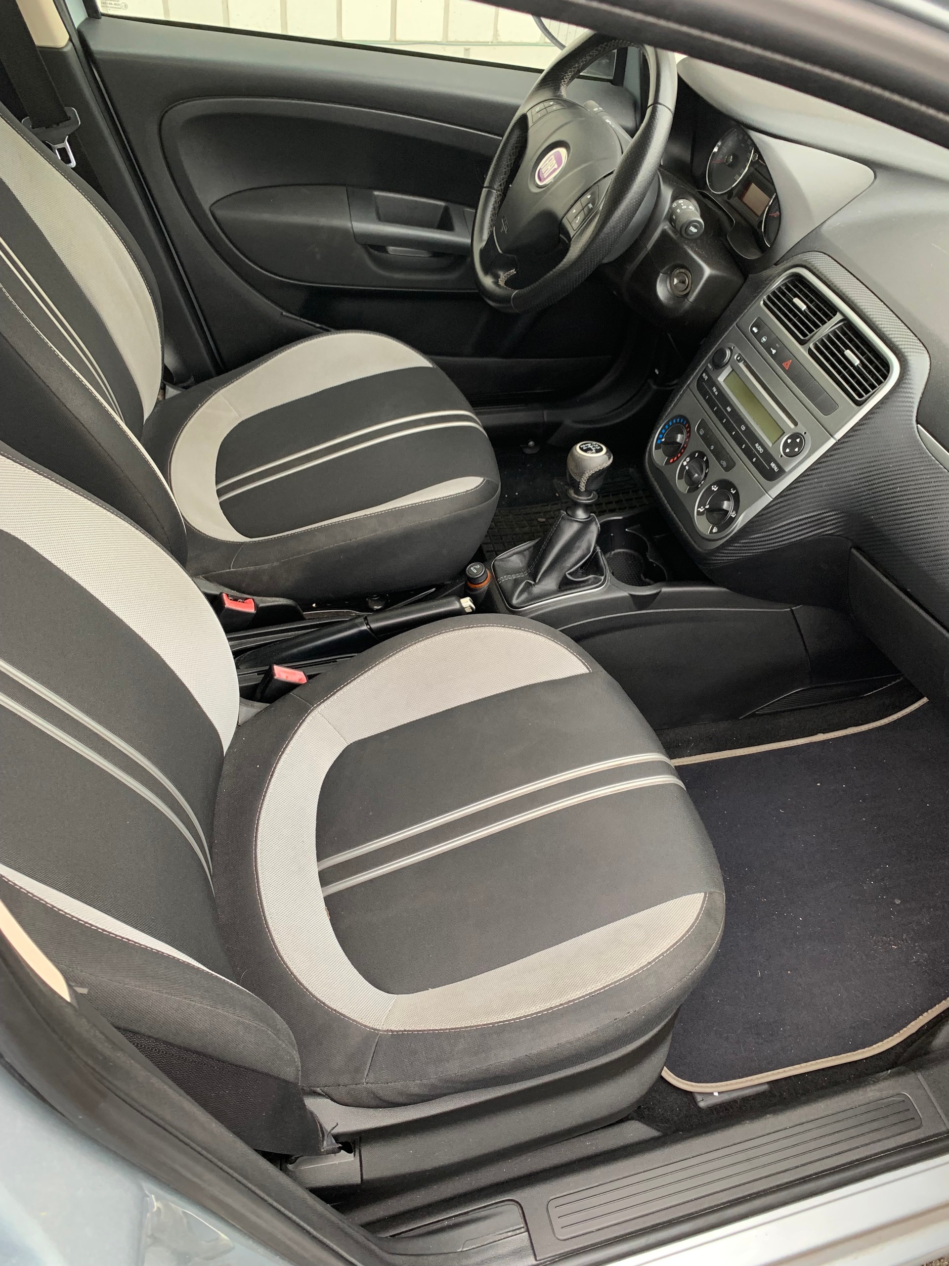 FIAT Punto 1.4 Dynamic-image-8