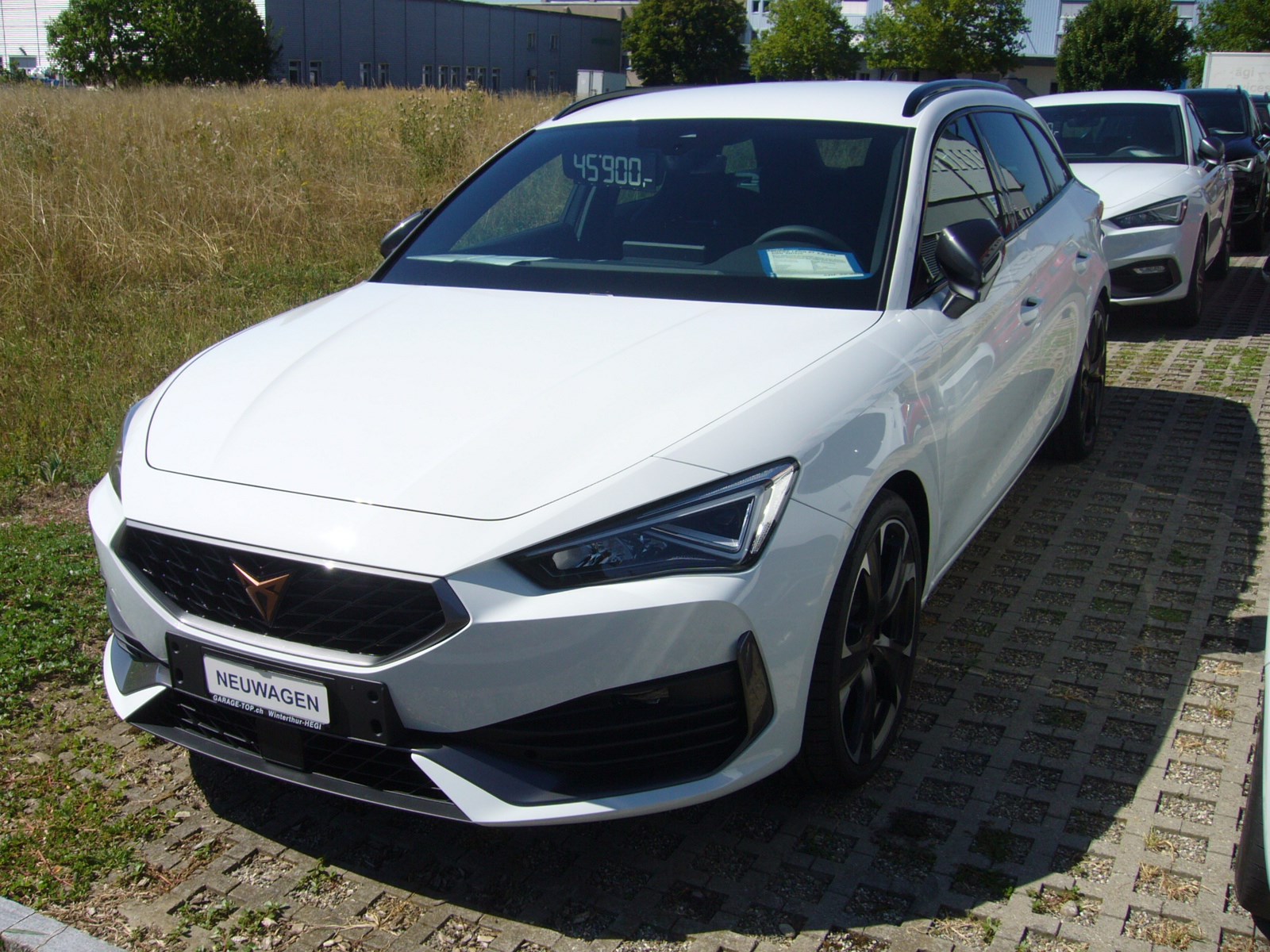 CUPRA LEON ST 2.0 TSI DSG 4Drive 310 PS-showroom-element-2