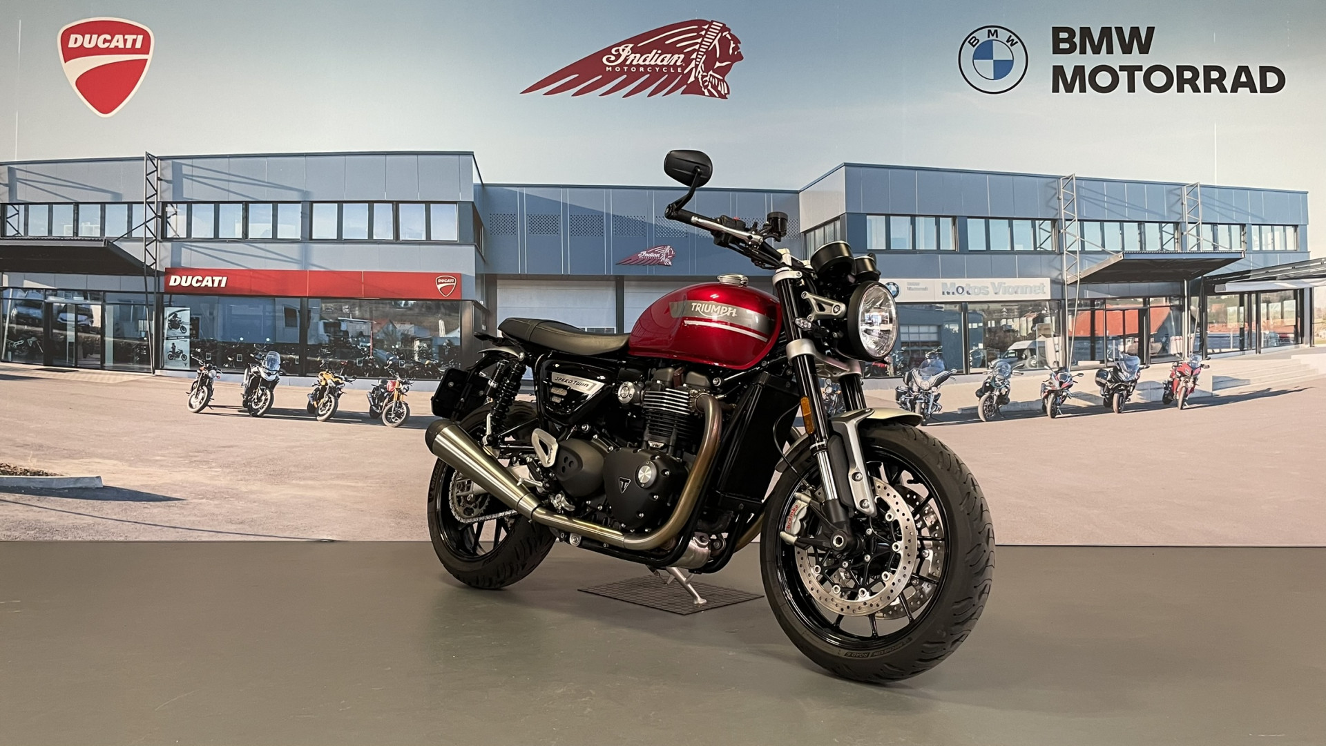 TRIUMPH Speed Twin 1200 Amortisseurs Ohlins STX-36 Blackline