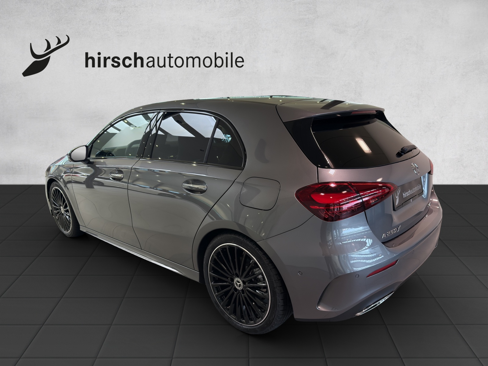 MERCEDES-BENZ A 250 4Matic 8G-DCT-showroom-element-1