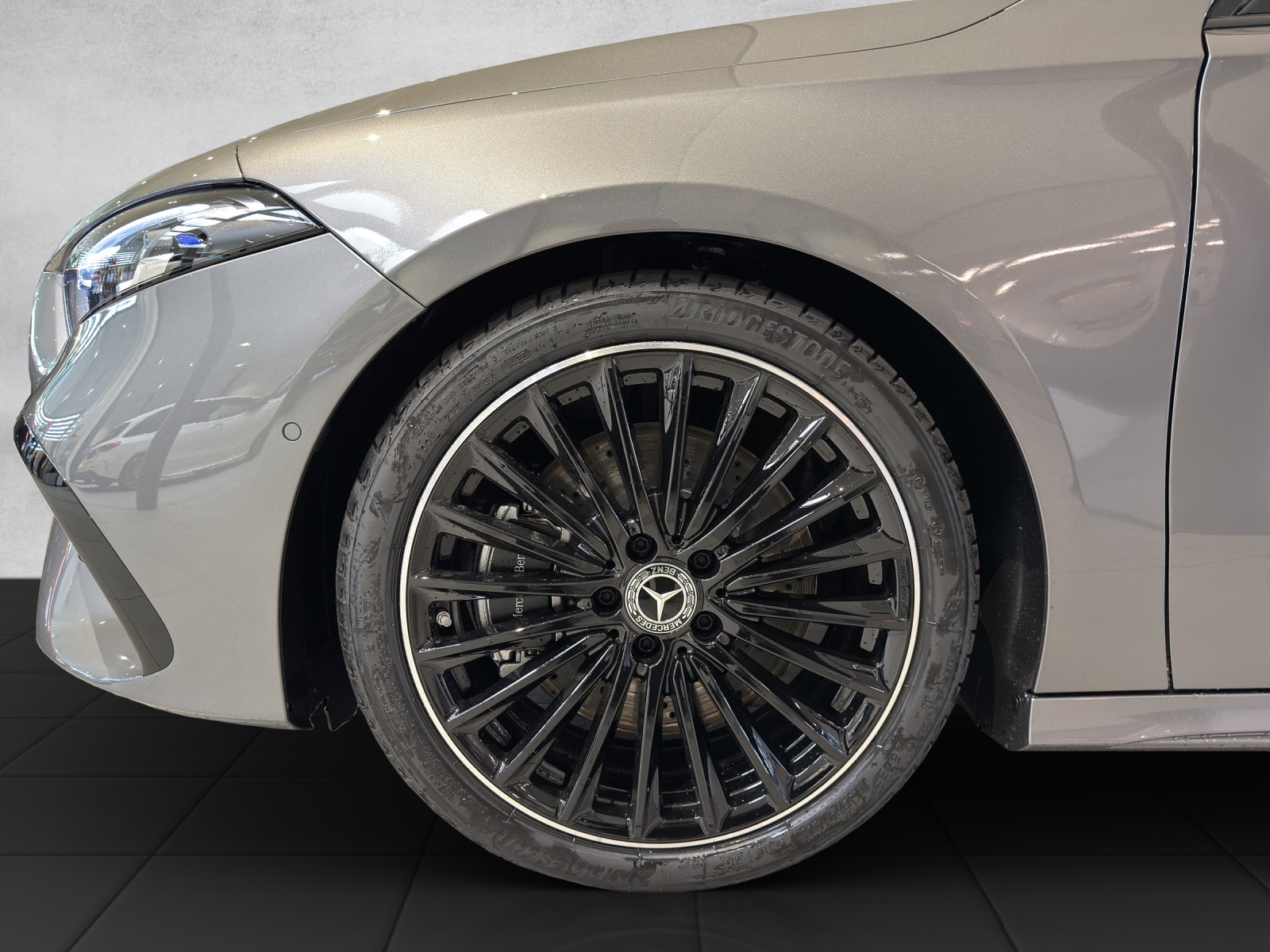 MERCEDES-BENZ A 250 4Matic 8G-DCT-image-9