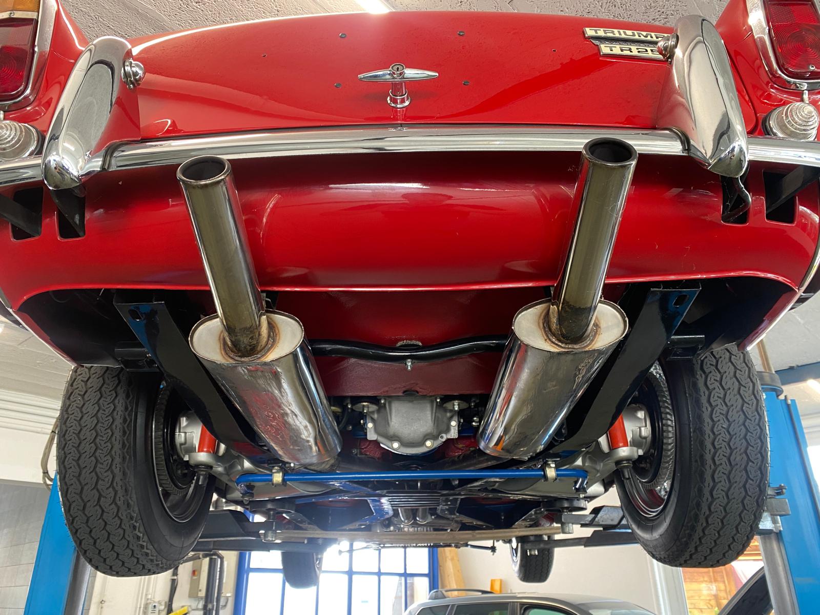 TRIUMPH TR 250-image-15
