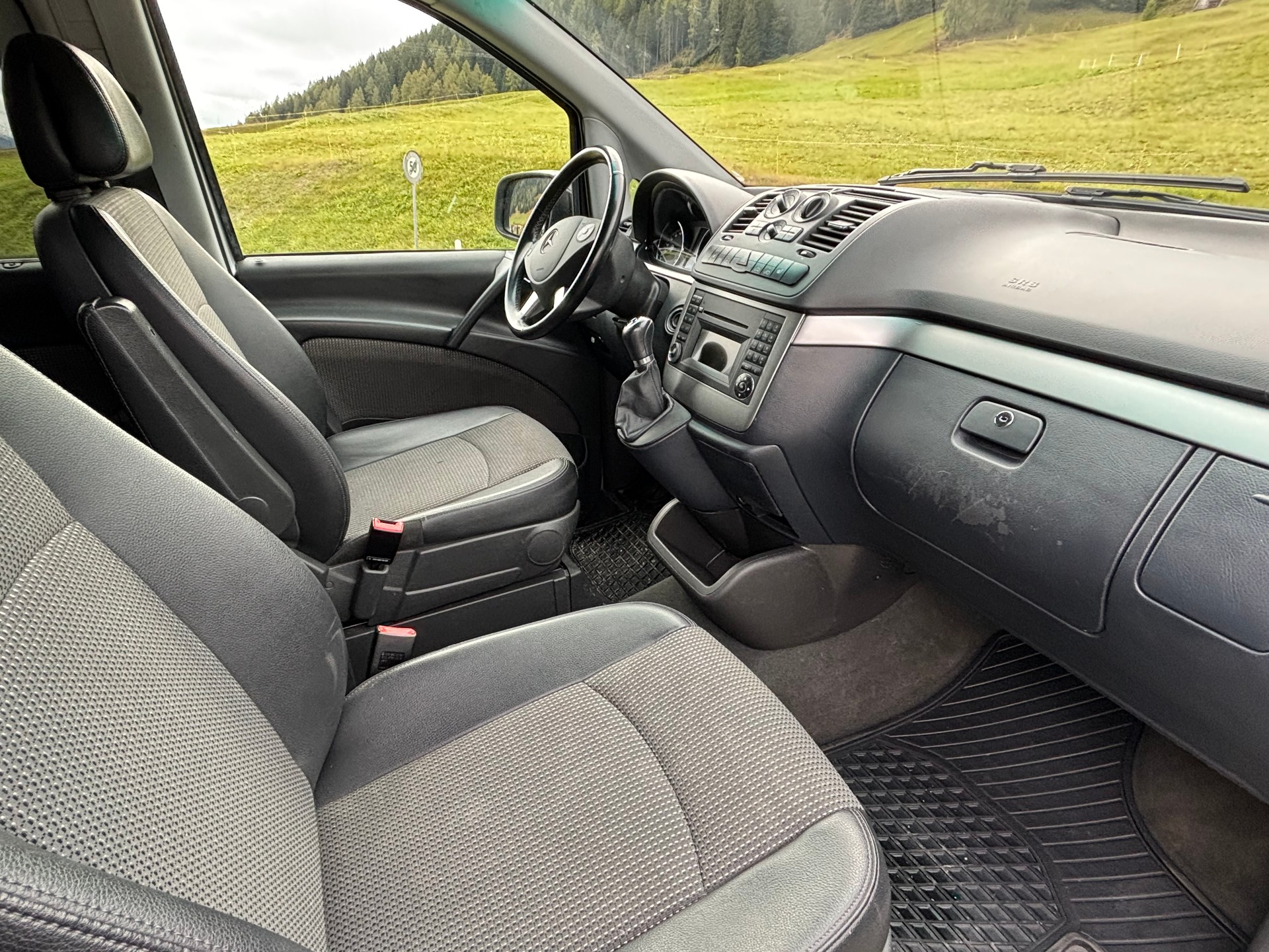 MERCEDES-BENZ VIANO-image-5