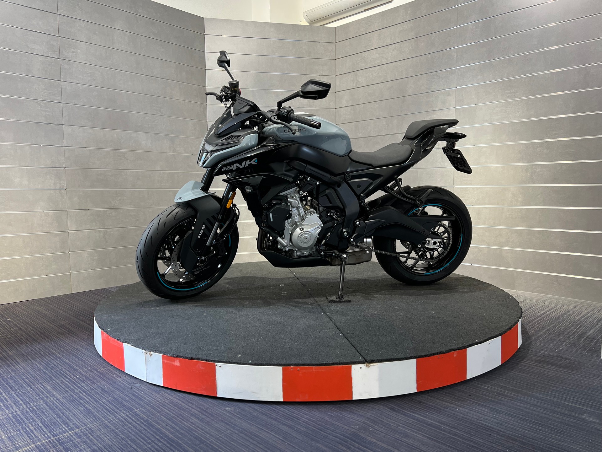 CF MOTO 675NK-image-1