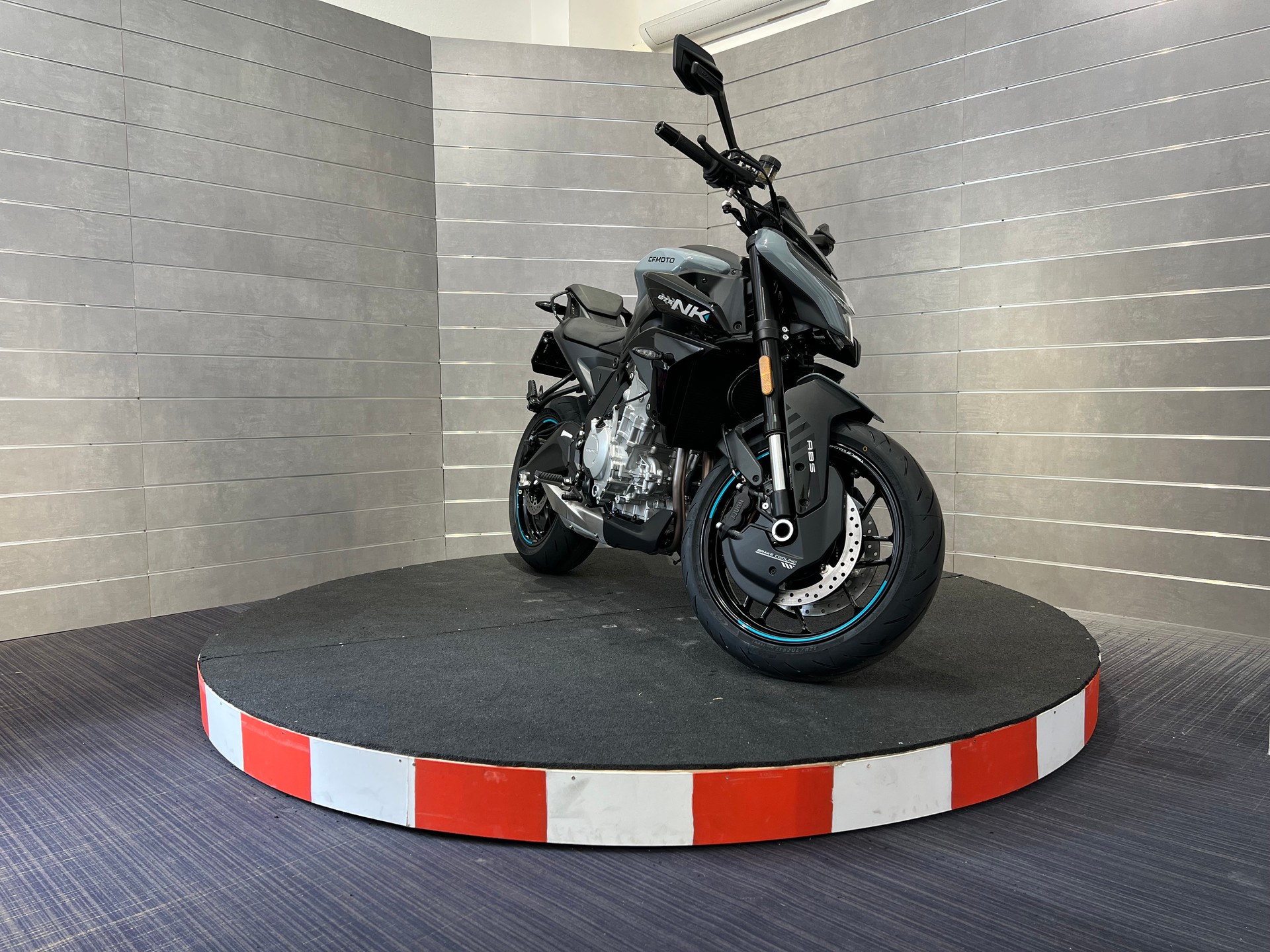 CF MOTO 675NK-image-7