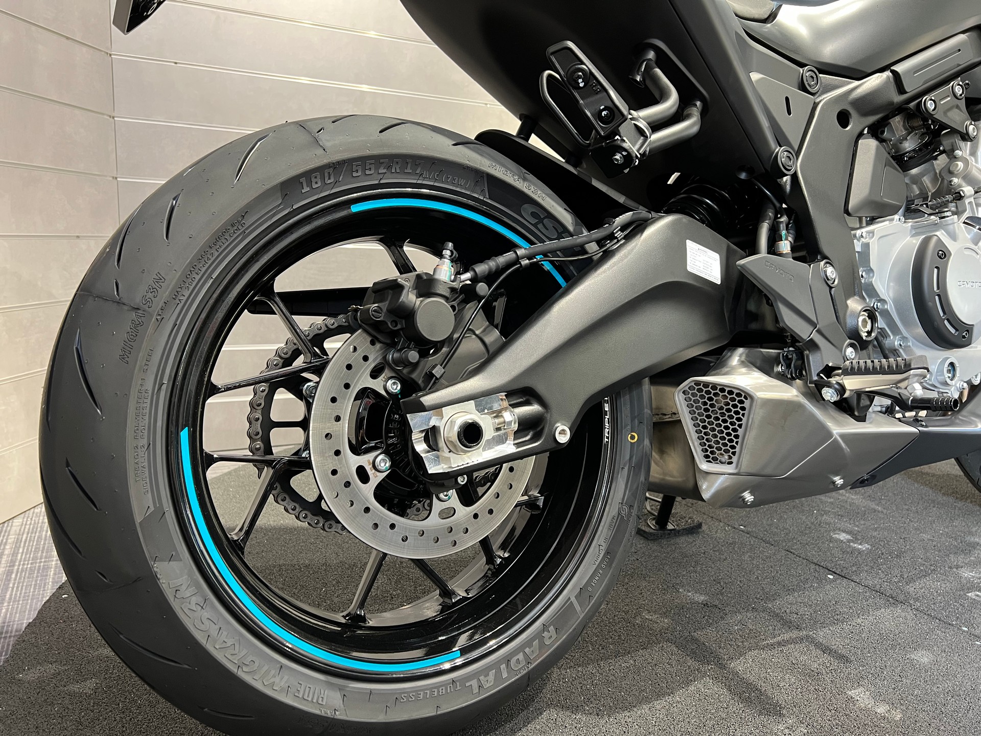 CF MOTO 675NK-image-14