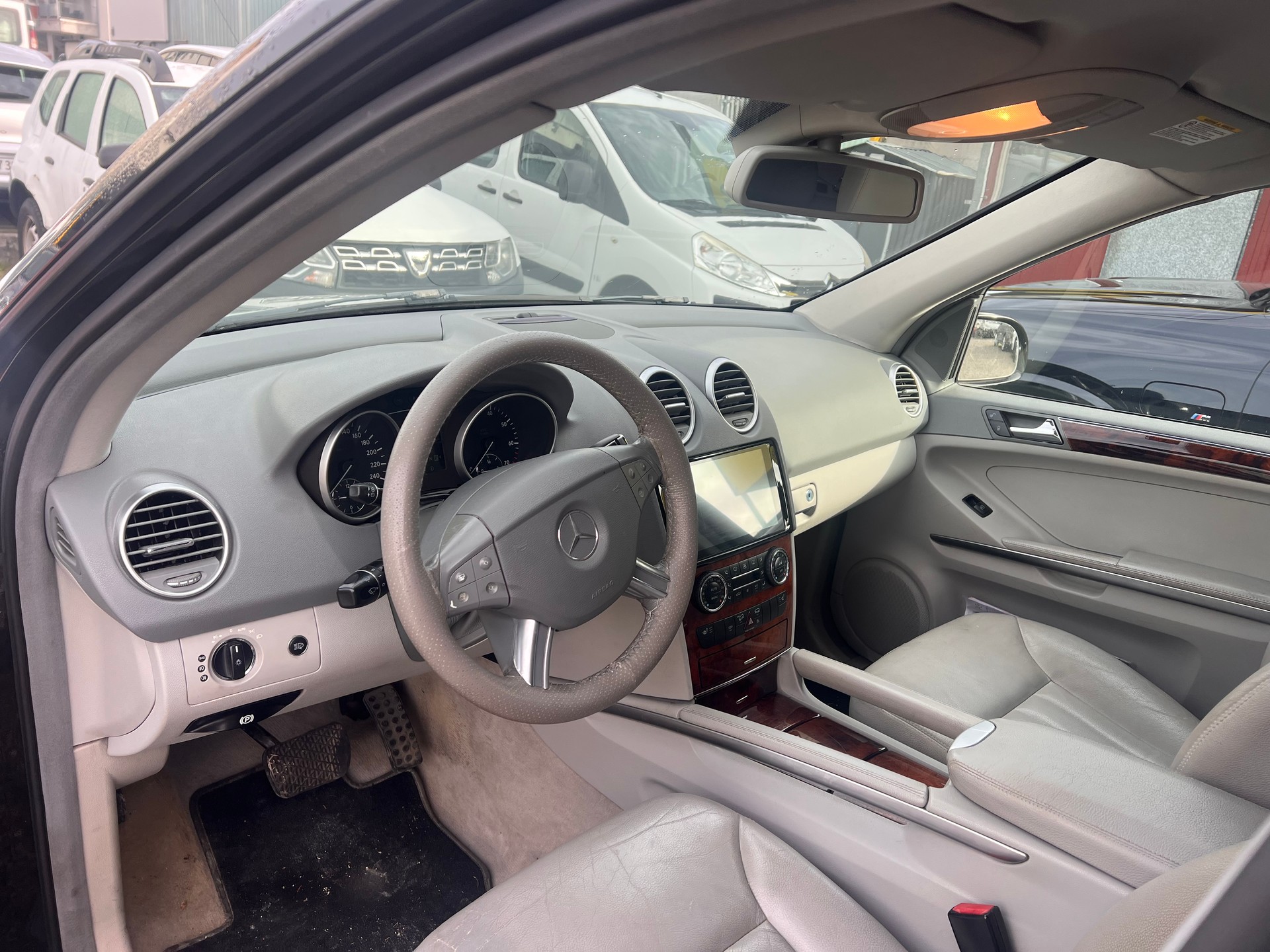 MERCEDES-BENZ ML 350 4Matic 7G-Tronic-image-9
