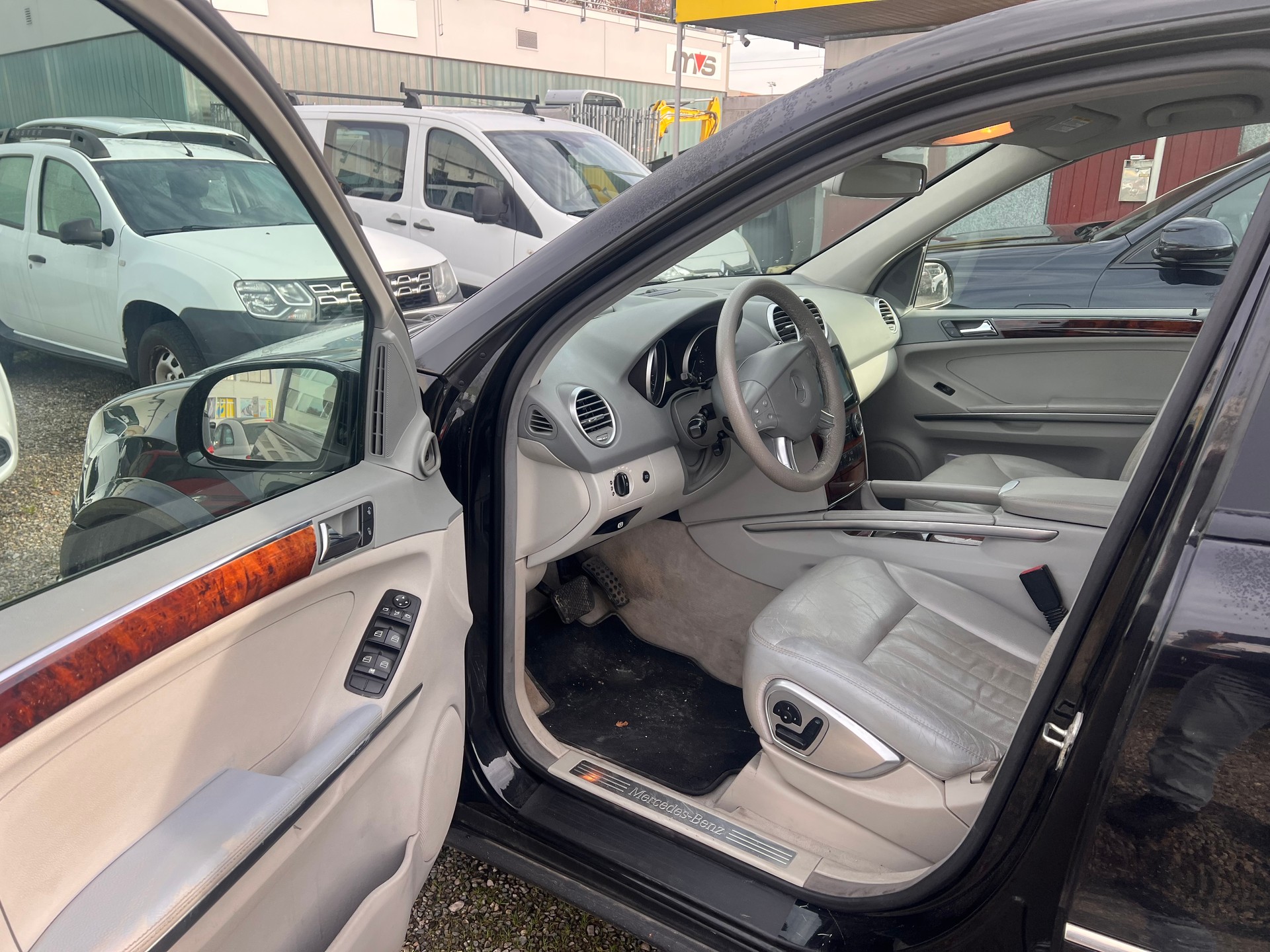 MERCEDES-BENZ ML 350 4Matic 7G-Tronic-image-10