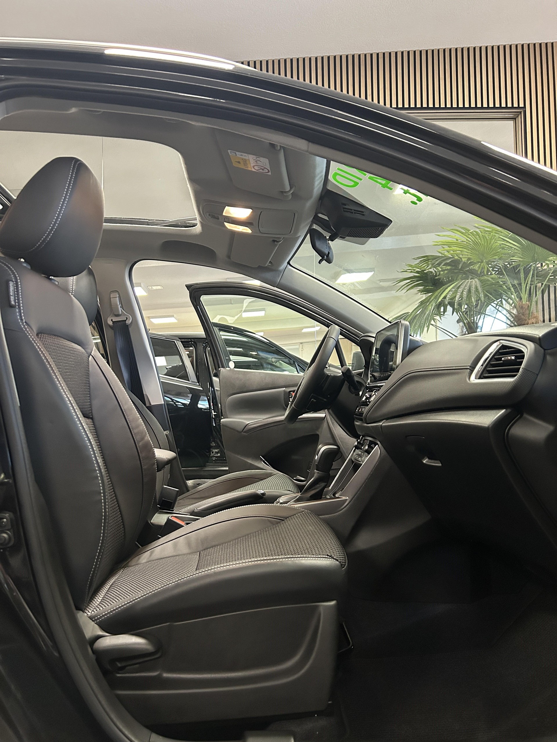 SUZUKI S-Cross 1.4 T Compact Top Hybrid 4x4-image-15