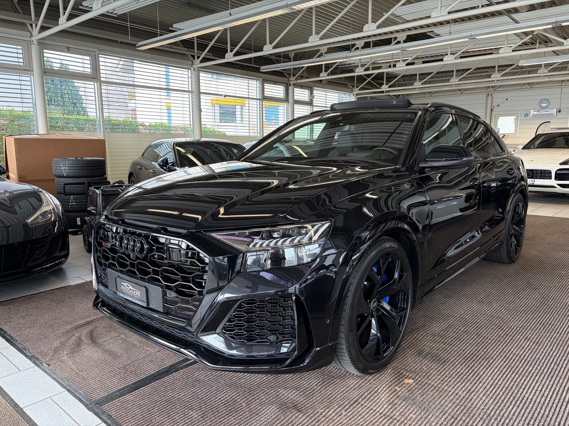 AUDI RSQ8 | CH Swiss | Carbon | B&O | Keramik | DYNAMIKPAKET PLUS | AHK | Standheizung | NP: 230K! |-image-6