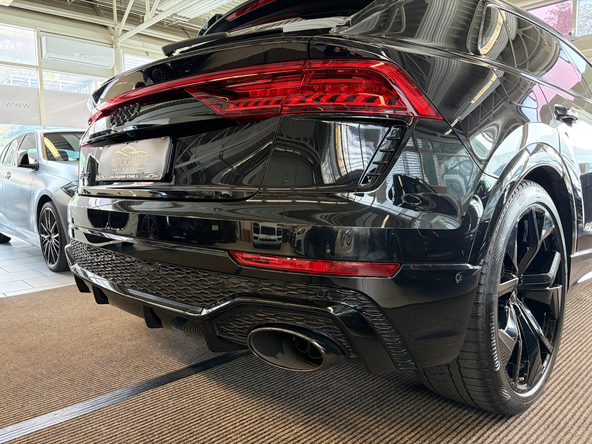 AUDI RSQ8 | CH Swiss | Carbon | B&O | Keramik | DYNAMIKPAKET PLUS | AHK | Standheizung | NP: 230K! |-image-25