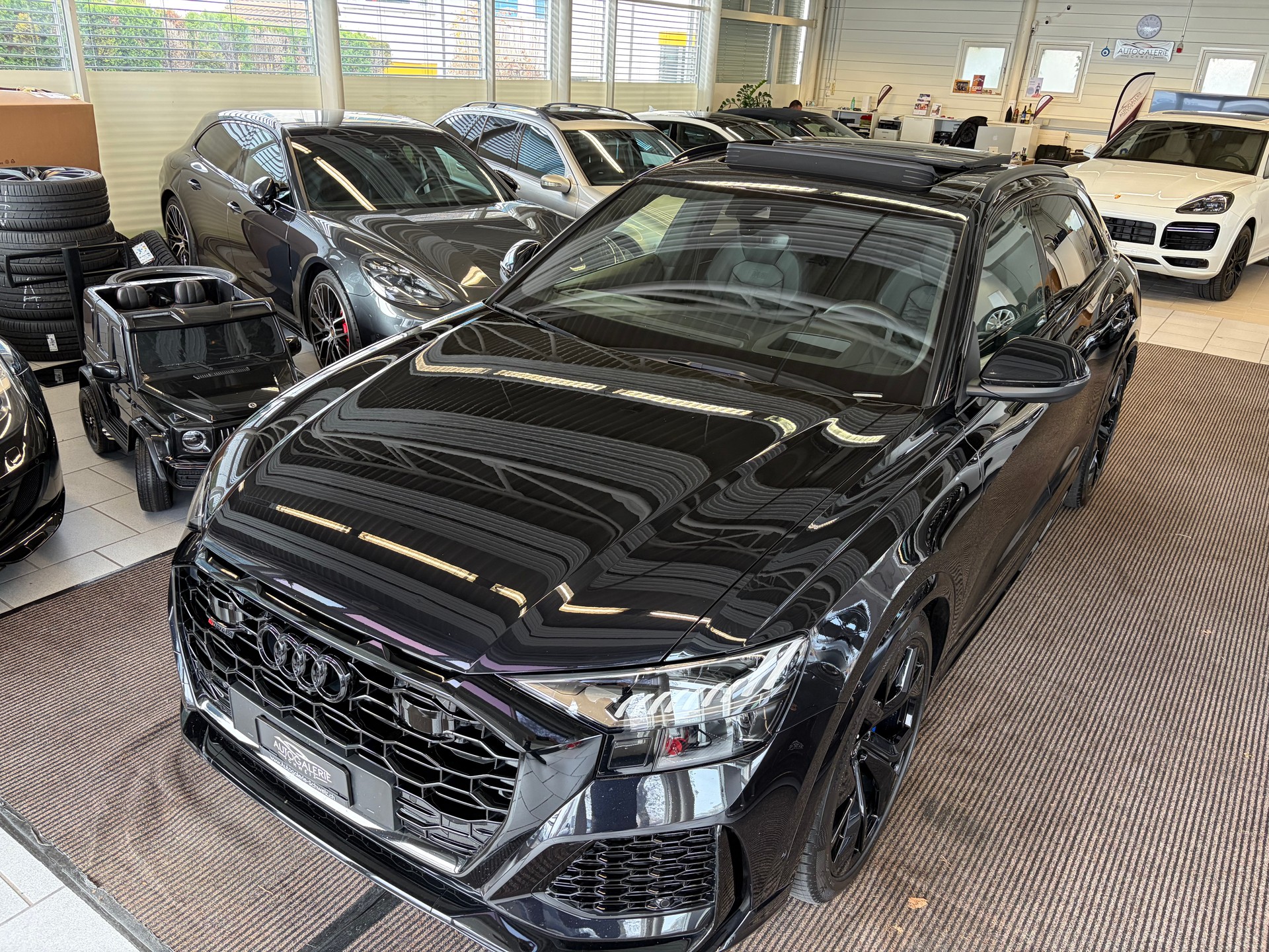 AUDI RSQ8 | CH Swiss | Carbon | B&O | Keramik | DYNAMIKPAKET PLUS | AHK | Standheizung | NP: 230K! |-image-30