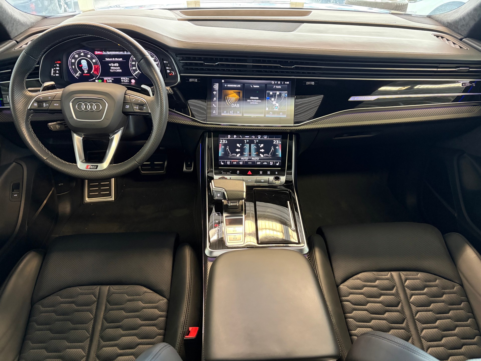 AUDI RSQ8 | CH Swiss | Carbon | B&O | Keramik | DYNAMIKPAKET PLUS | AHK | Standheizung | NP: 230K! |-image-11
