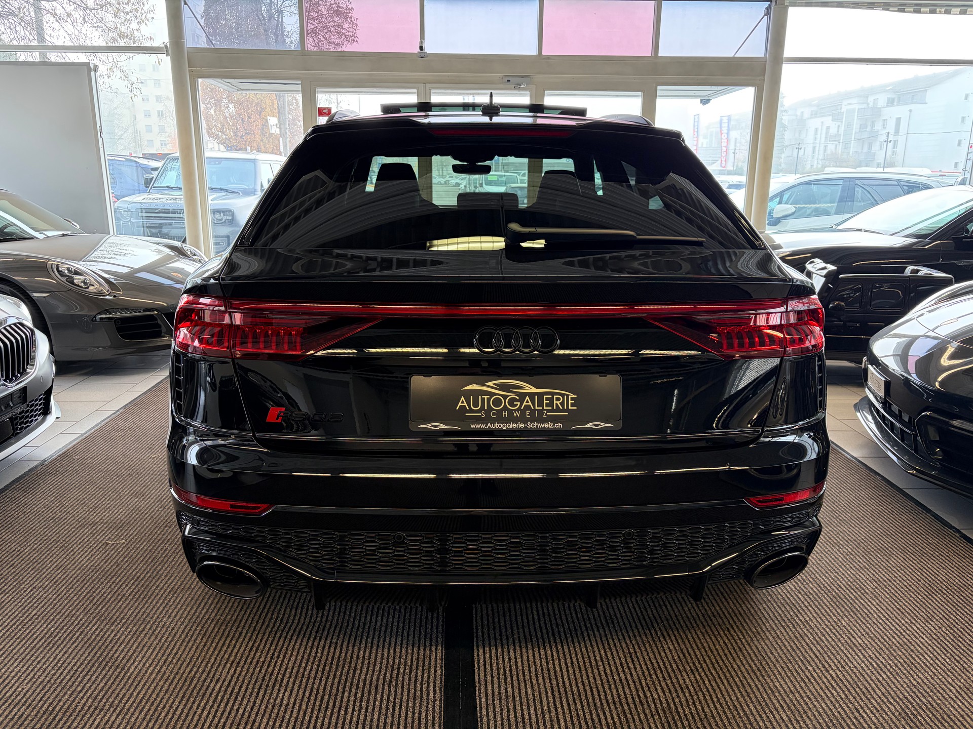 AUDI RSQ8 | CH Swiss | Carbon | B&O | Keramik | DYNAMIKPAKET PLUS | AHK | Standheizung | NP: 230K! |-image-20