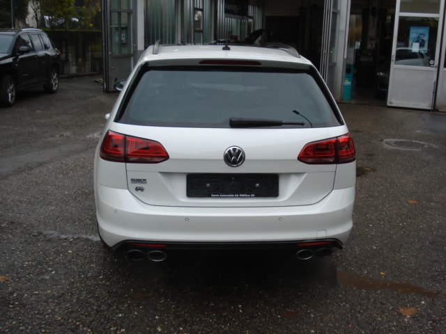 VW Golf Variant 2.0 TSI R 4 Motion DSG-image-4
