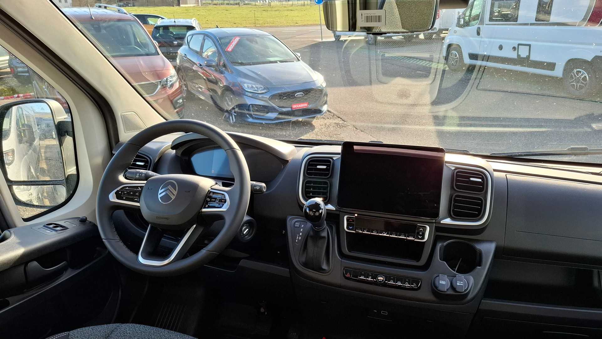 ROADCAR R601 Automatique 4 places (chauffage diesel, lits superposés)-image-3
