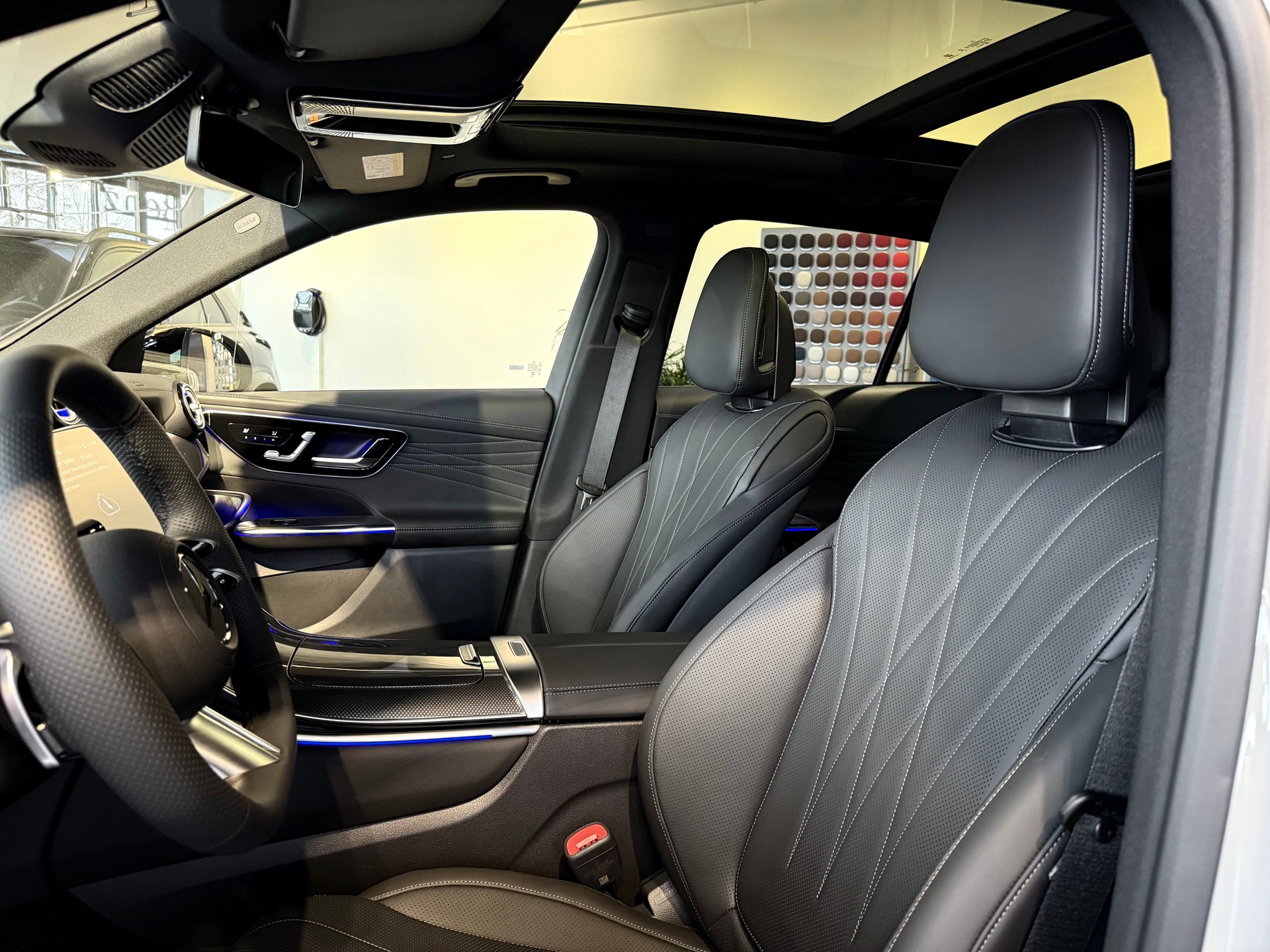 MERCEDES-BENZ GLC 400 e 4MATIC EQ Star-showroom-element-3