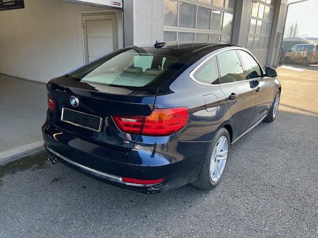 BMW 328i GT Luxury Line Steptronic-image-5