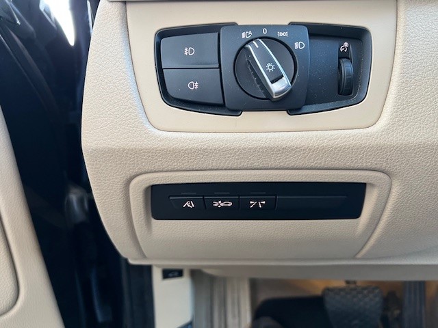 BMW 328i GT Luxury Line Steptronic-image-9