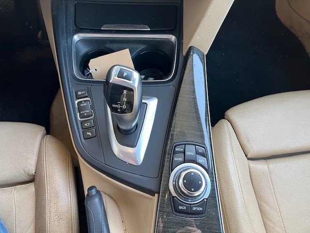 BMW 328i GT Luxury Line Steptronic-image-12