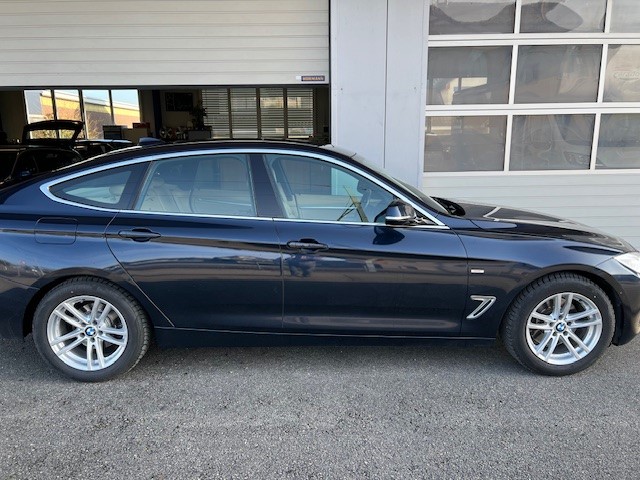 BMW 328i GT Luxury Line Steptronic-showroom-element-3