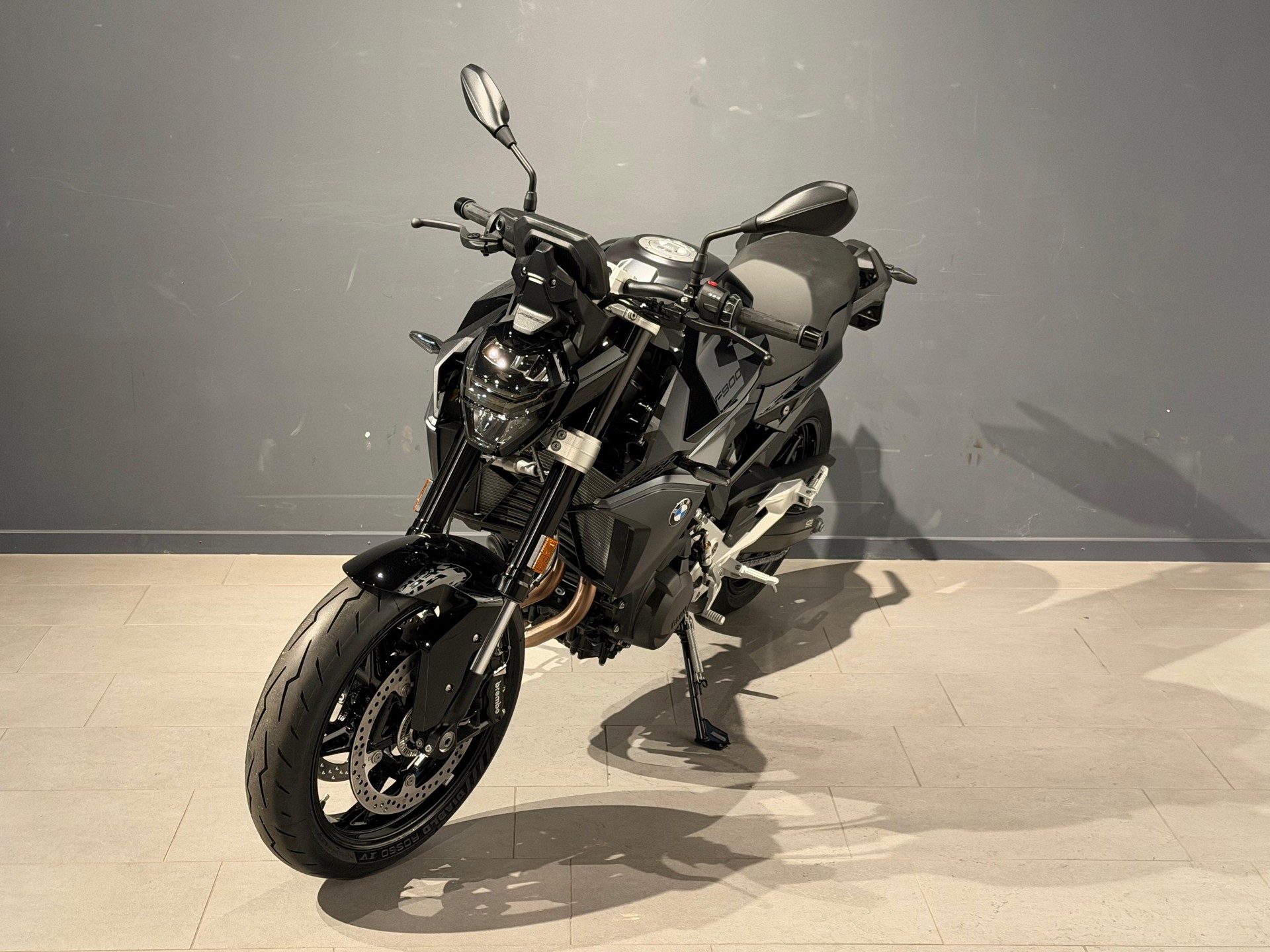 BMW F 900 R A2 (35kW) "Youngster"-showroom-element-2