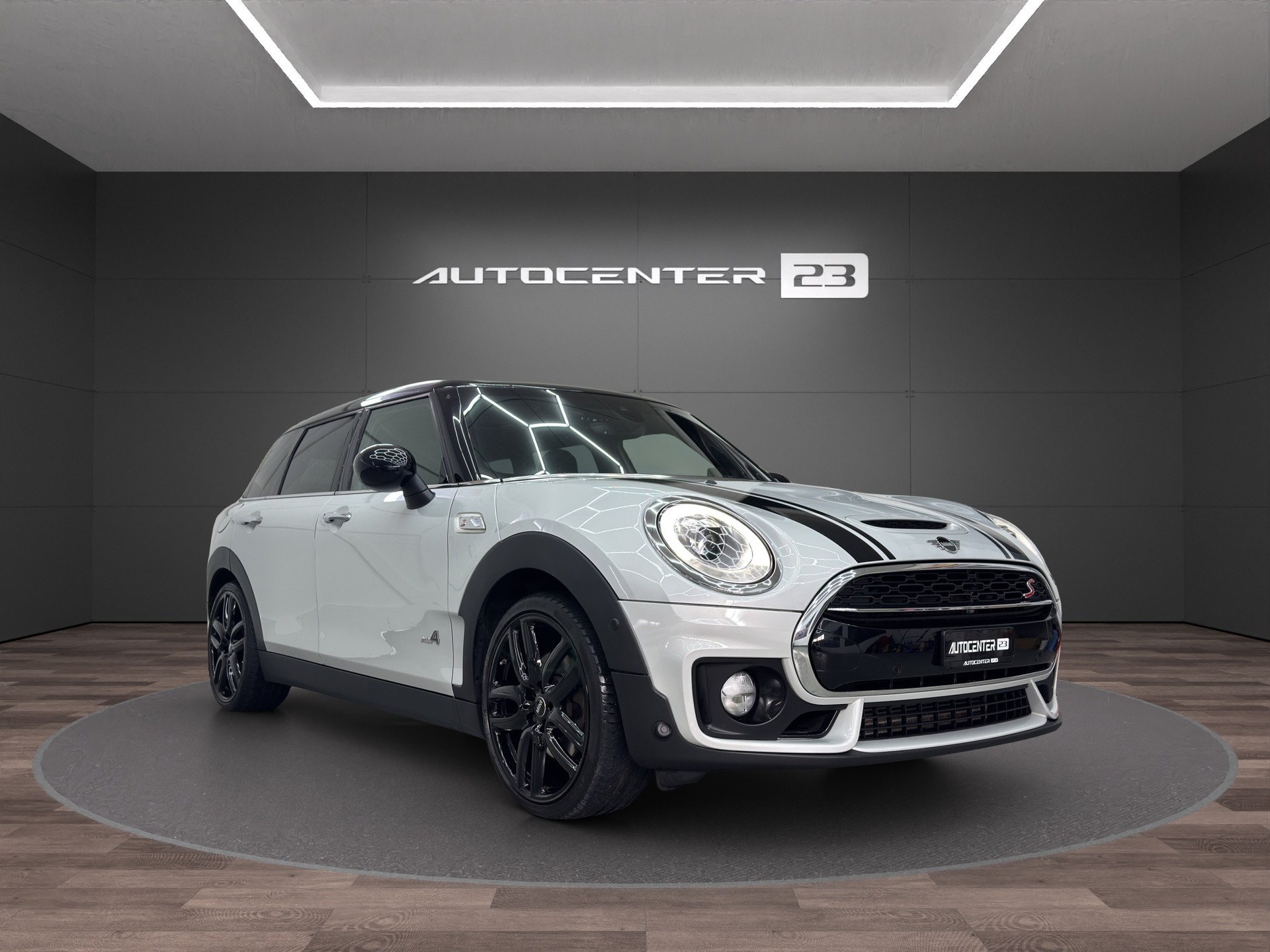 MINI Clubman Cooper SD ALL4 Steptronic-image-6