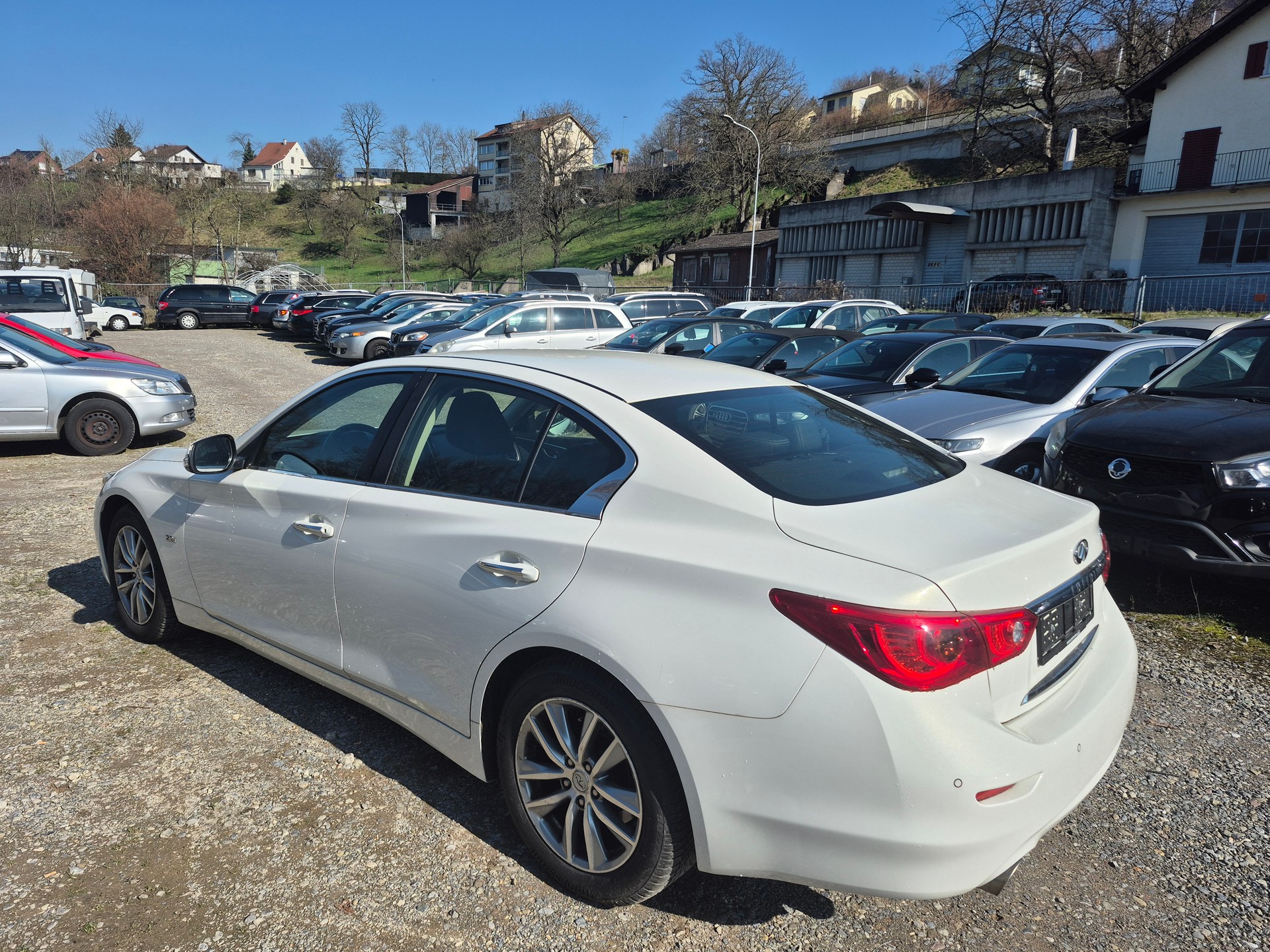 INFINITI Q50 2.2d Premium Automatic-image-5