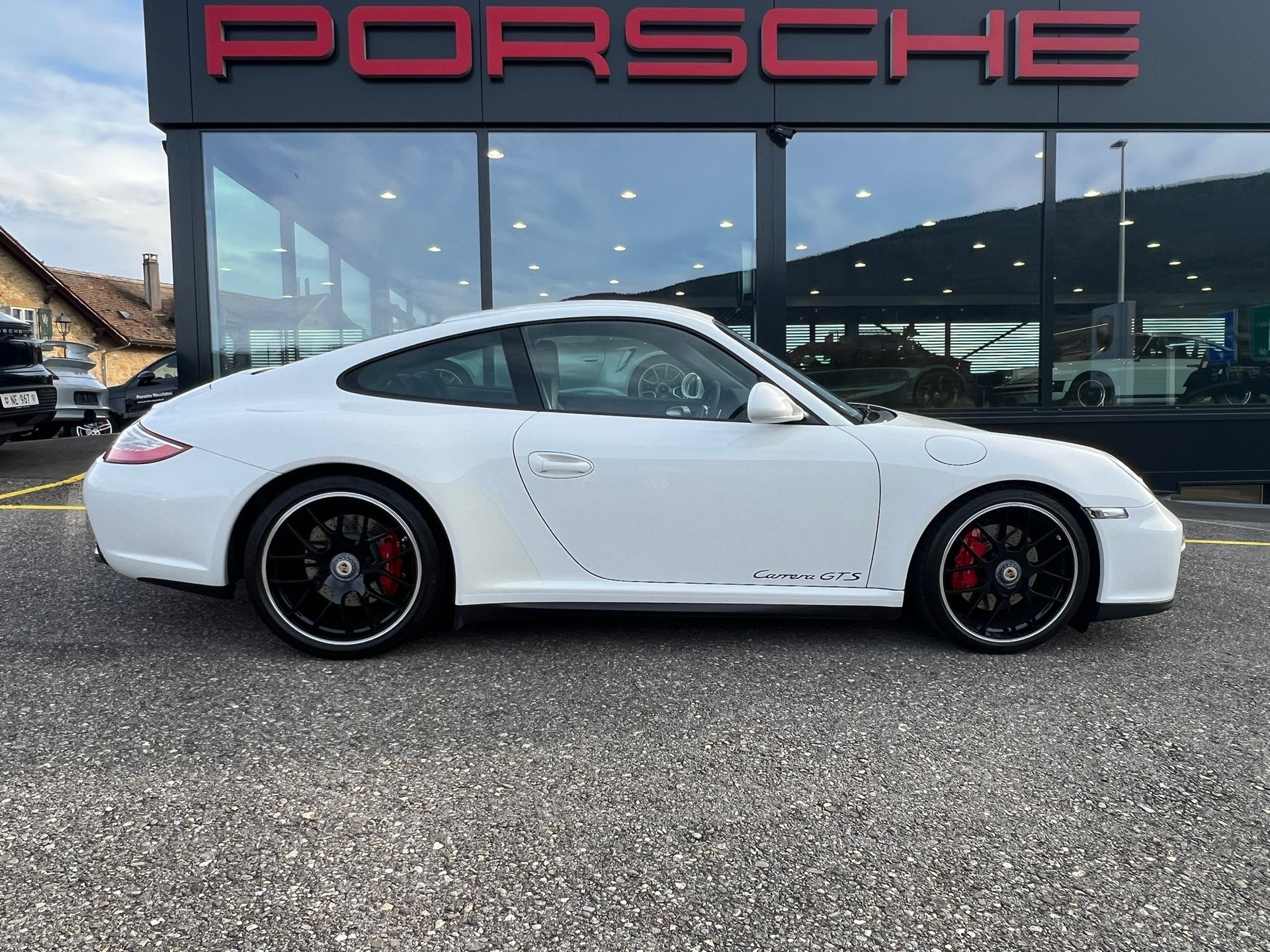 PORSCHE 911 Carrera GTS PDK